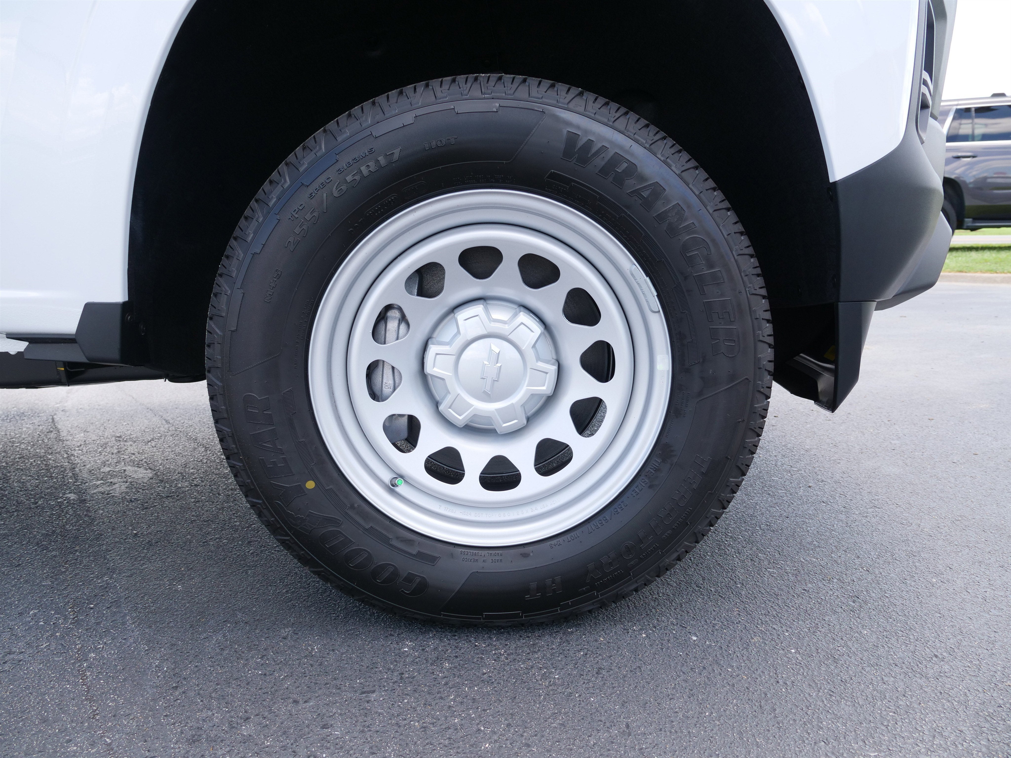 2025 Chevrolet Colorado WT/LT