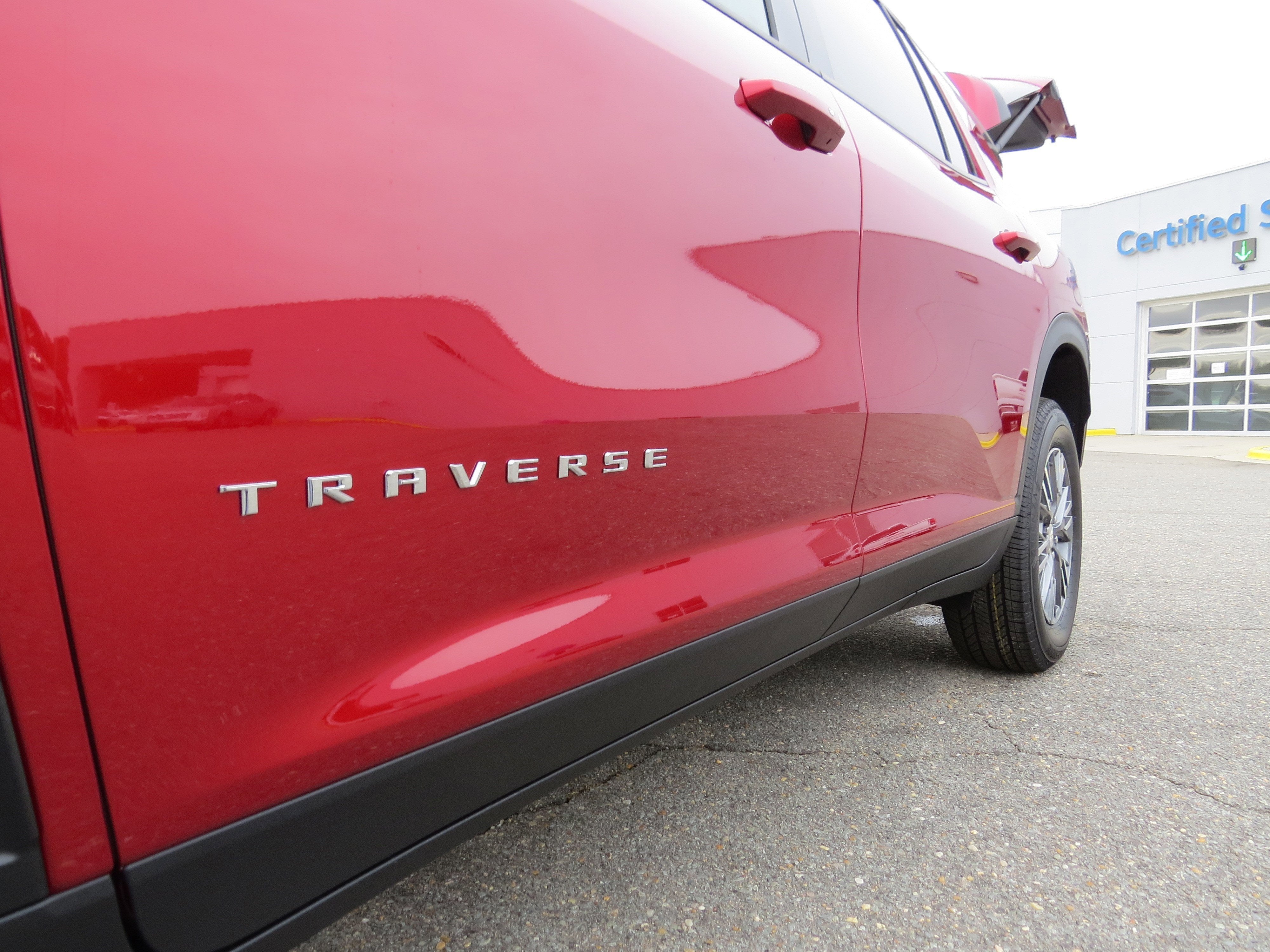 2026 Chevrolet Traverse LT