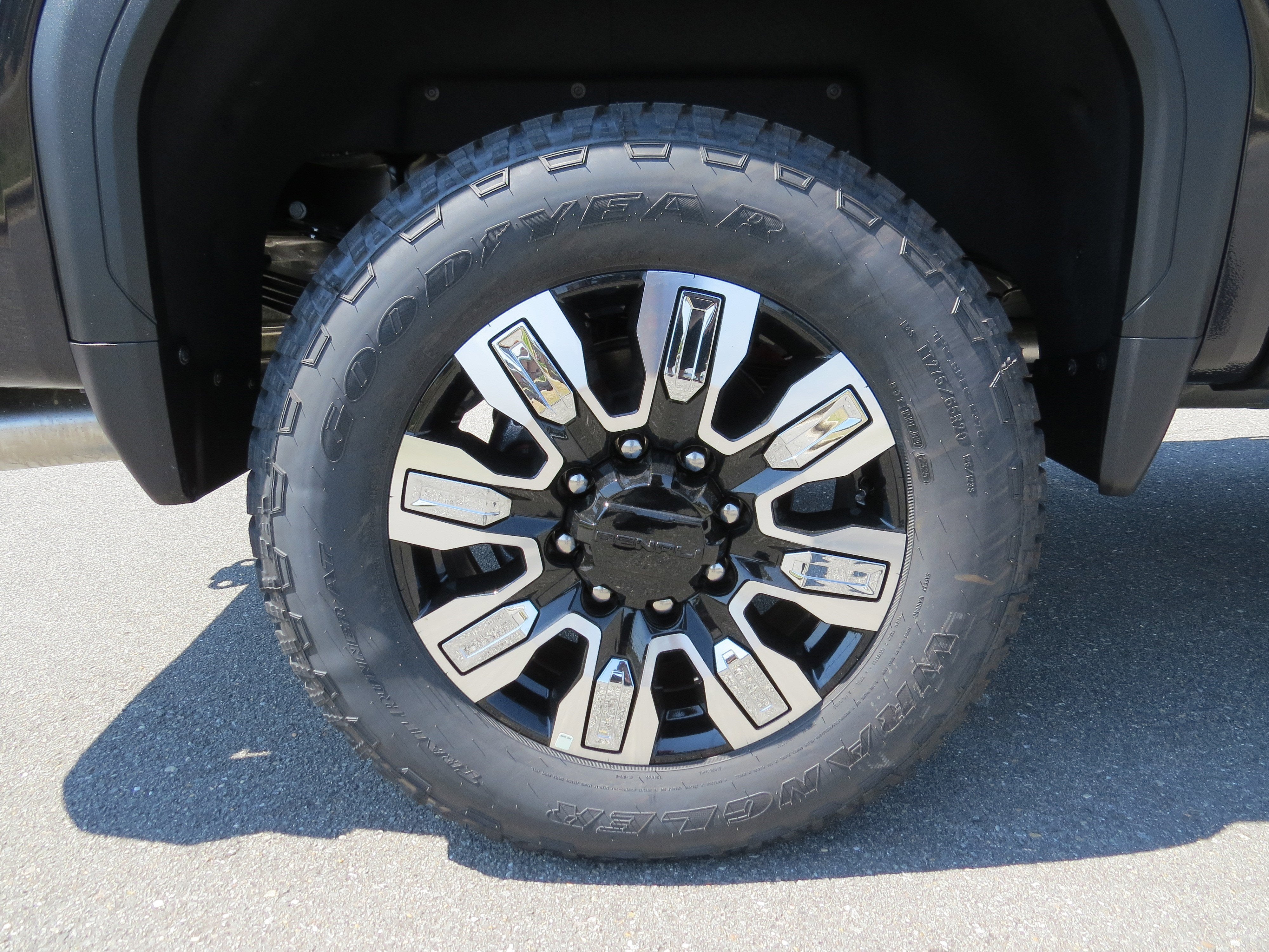 2025 GMC Sierra 2500 HD Denali