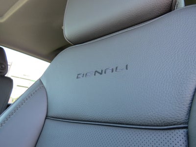 2025 GMC Sierra 2500 HD Denali