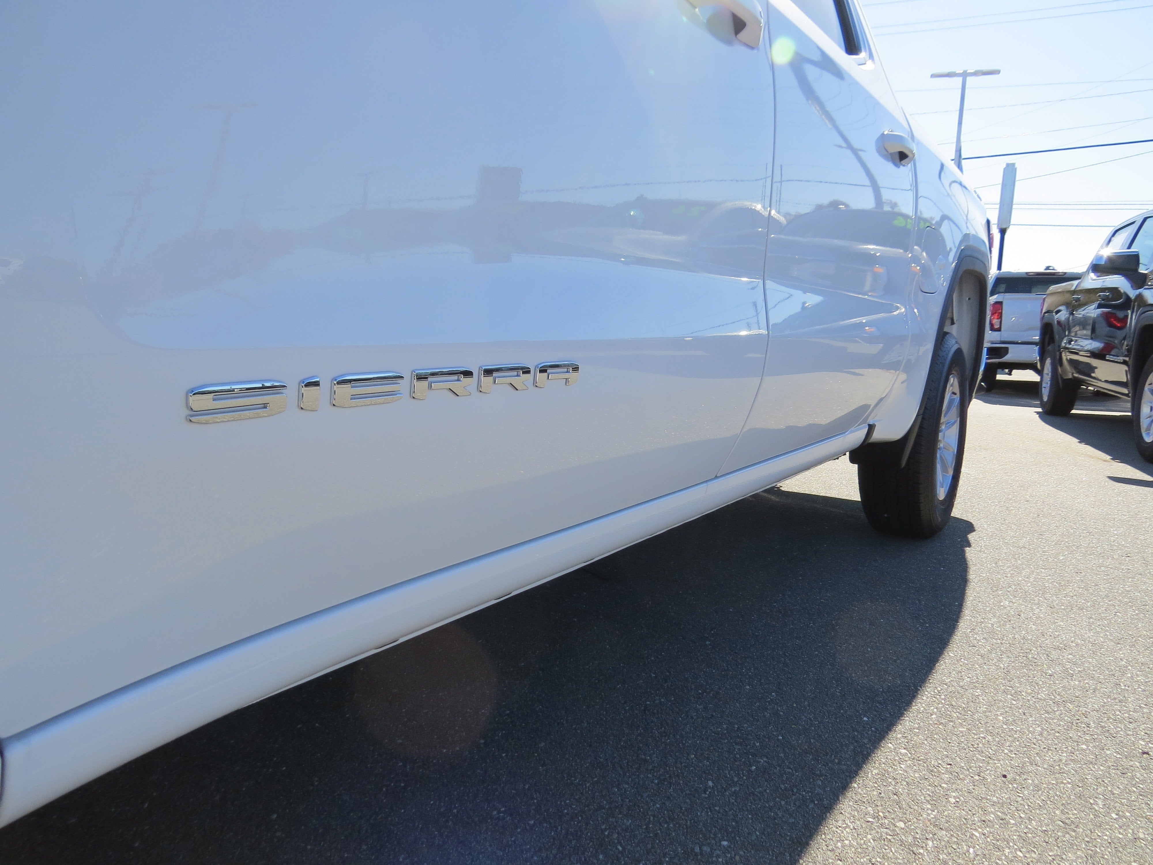 2026 GMC Sierra 1500 SLE