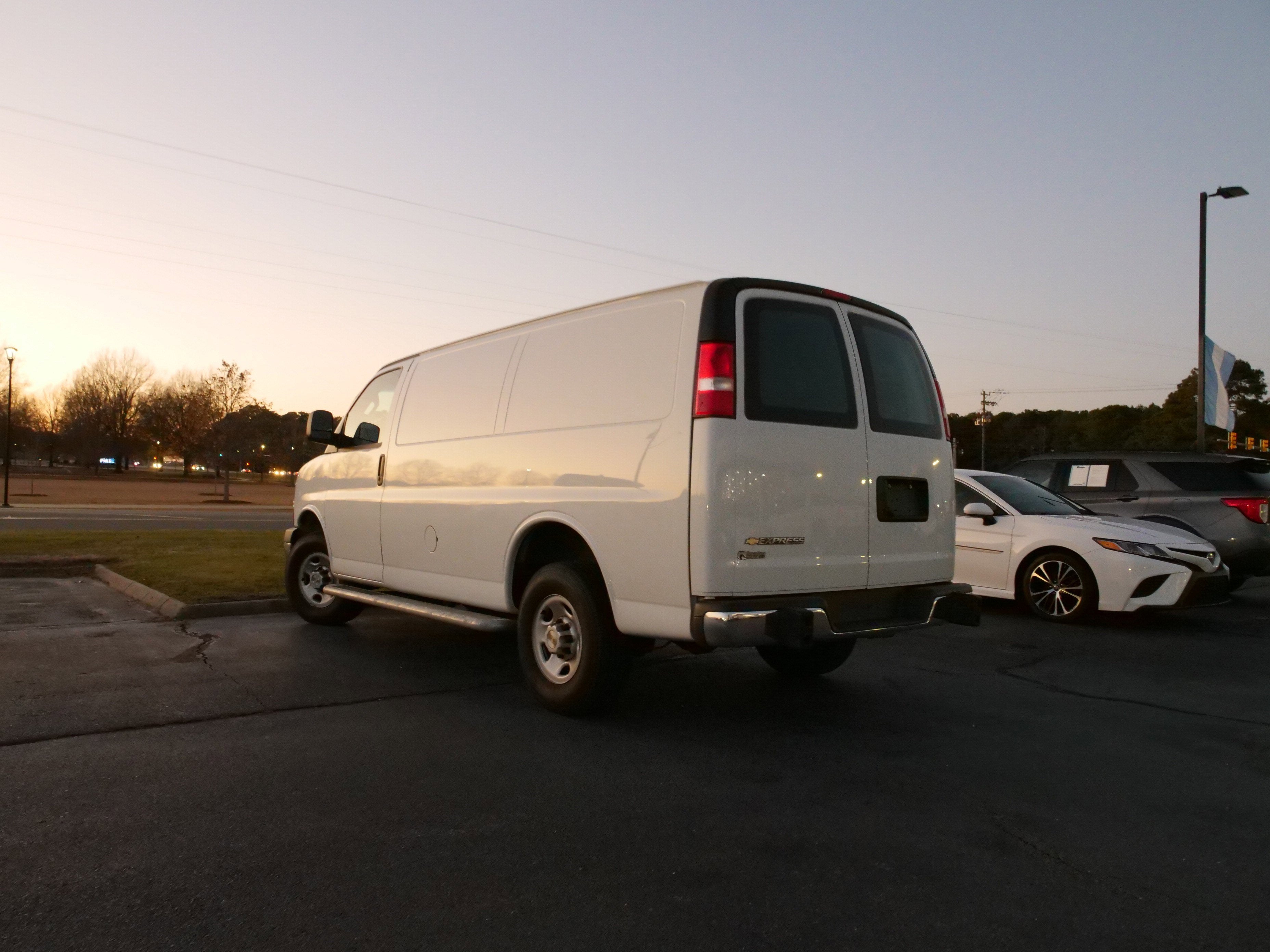 2024 Chevrolet Express Cargo 2500 WT