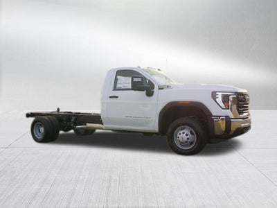 2026 GMC Sierra 3500 HD Chassis Cab Pro