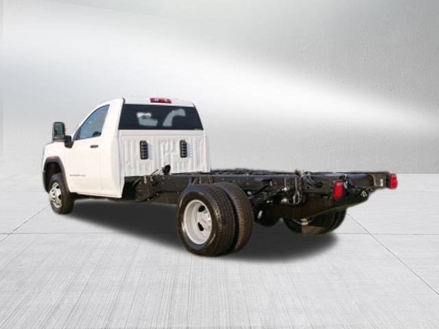 2026 GMC Sierra 3500 HD Chassis Cab Pro