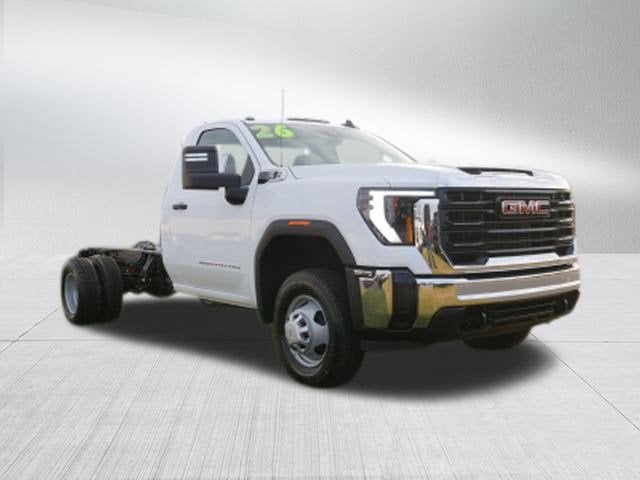 2026 GMC Sierra 3500 HD Chassis Cab Pro