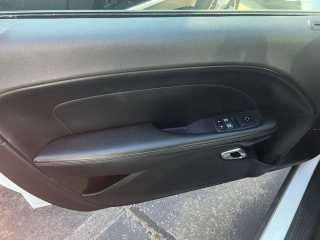 2018 Dodge Challenger SXT Plus