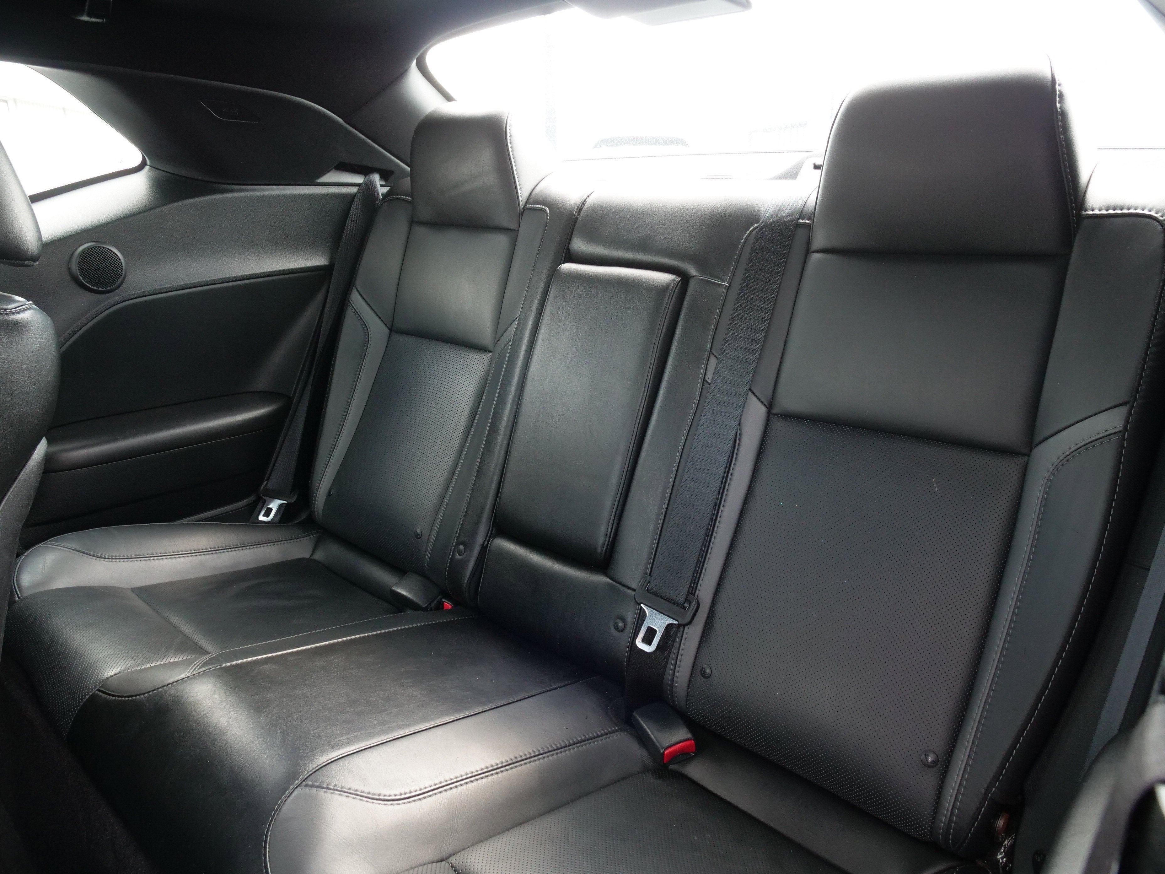 2018 Dodge Challenger SXT Plus