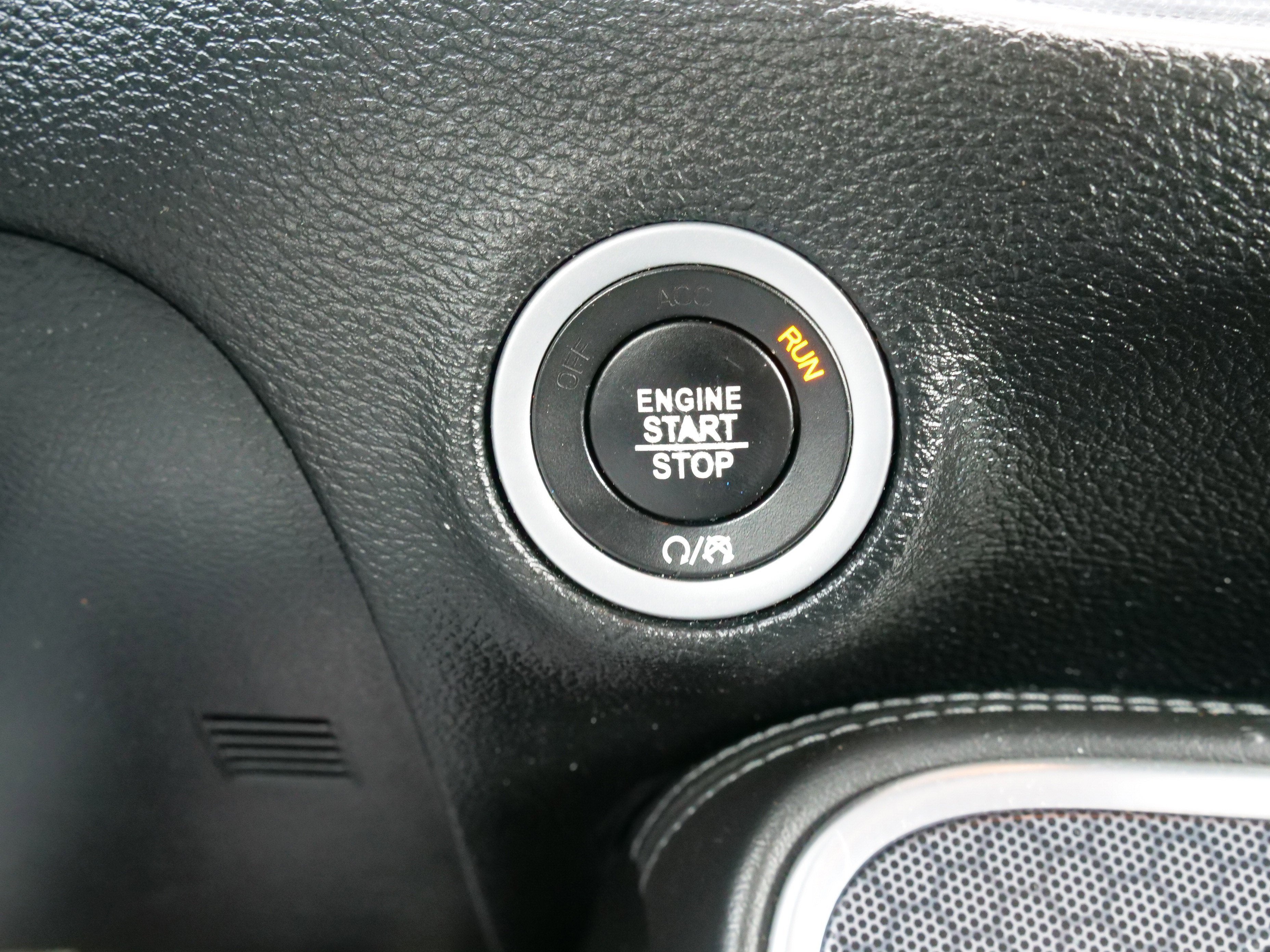 2018 Dodge Challenger SXT Plus