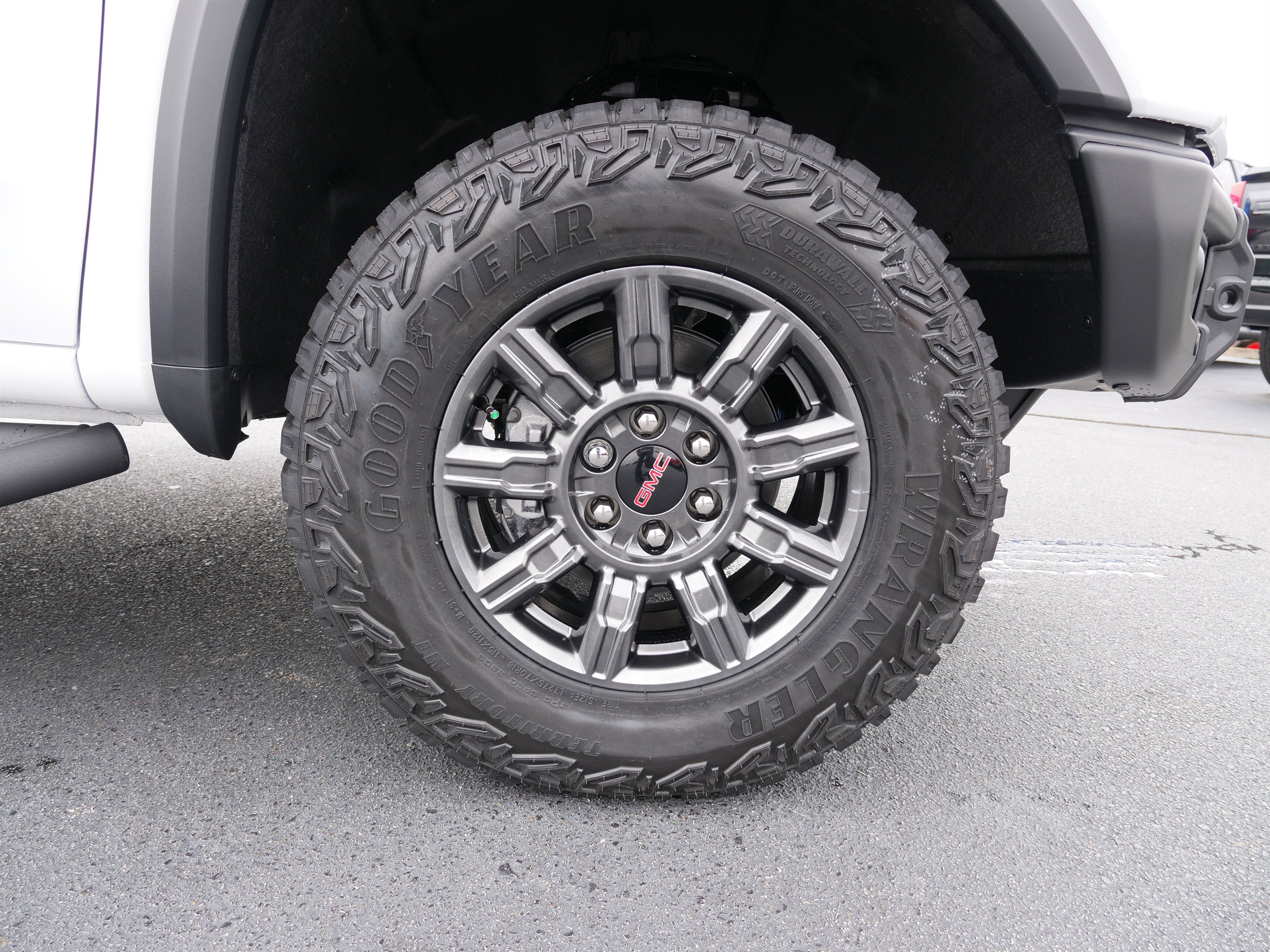 2025 GMC Sierra 1500 AT4X