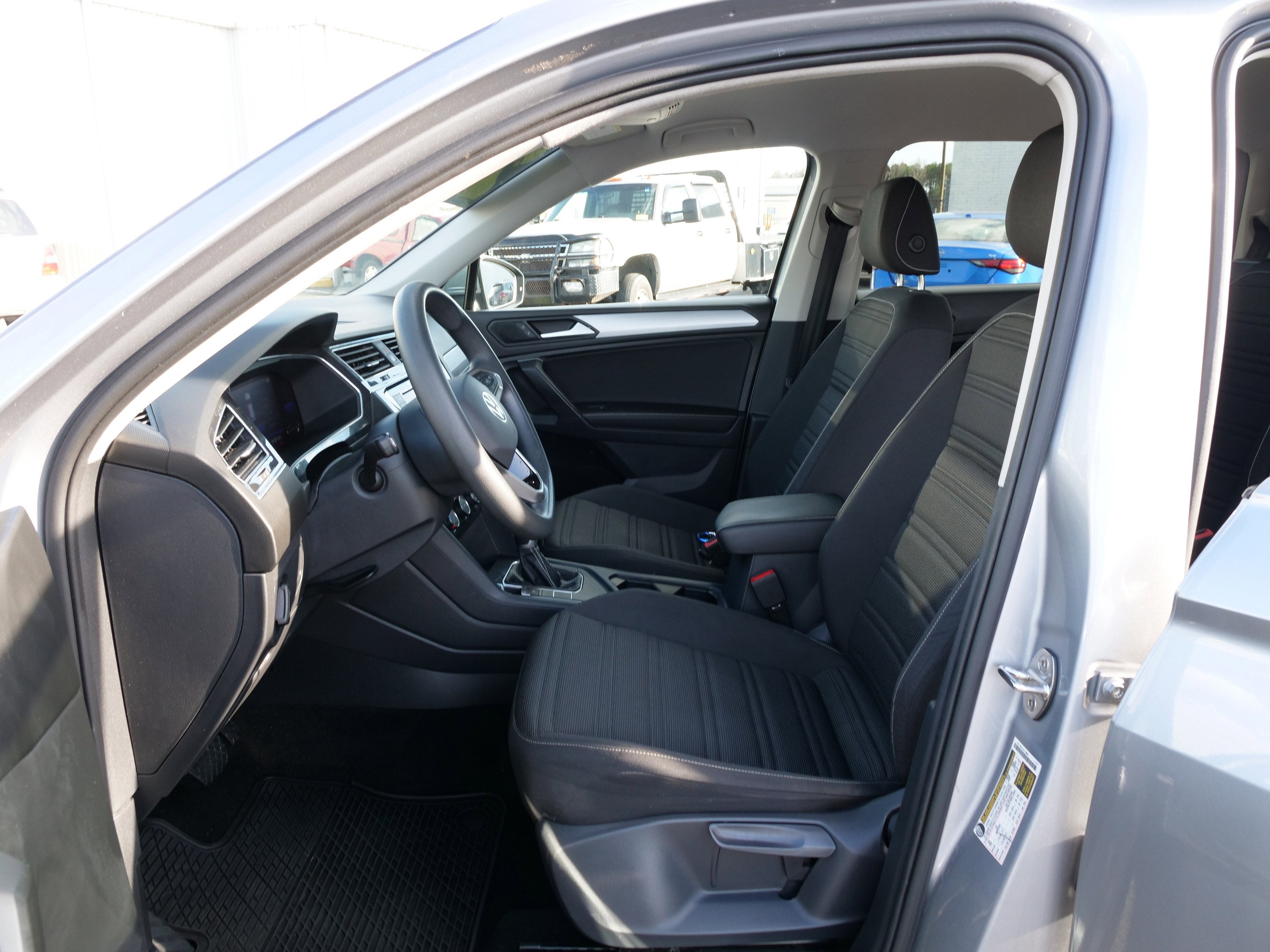 2022 Volkswagen Tiguan S