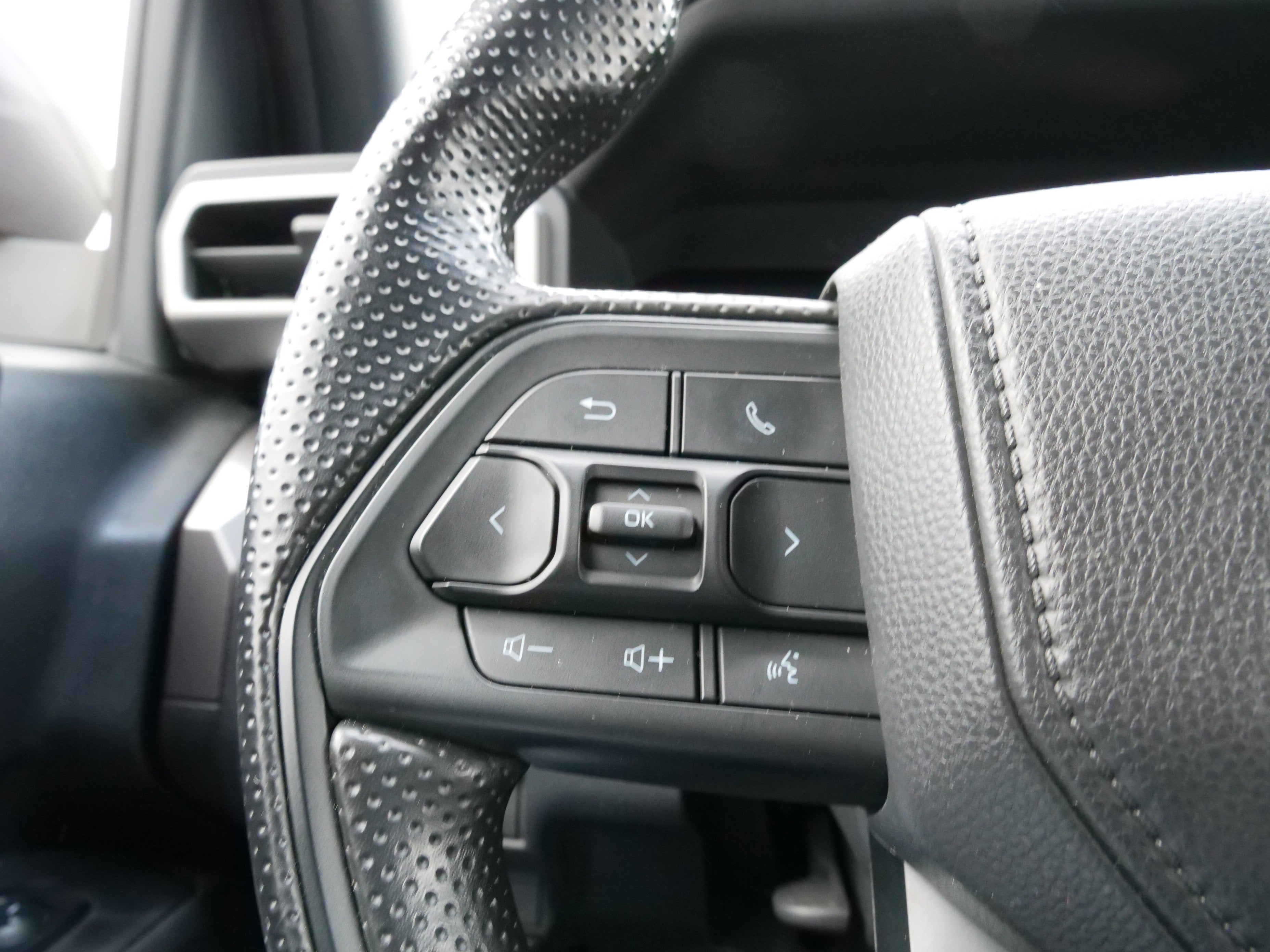 2025 Toyota Tacoma 2WD SR5