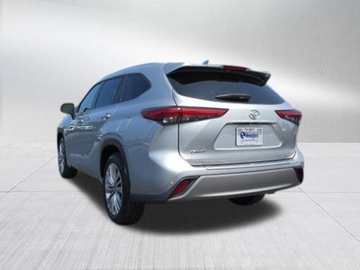 2023 Toyota Highlander Platinum