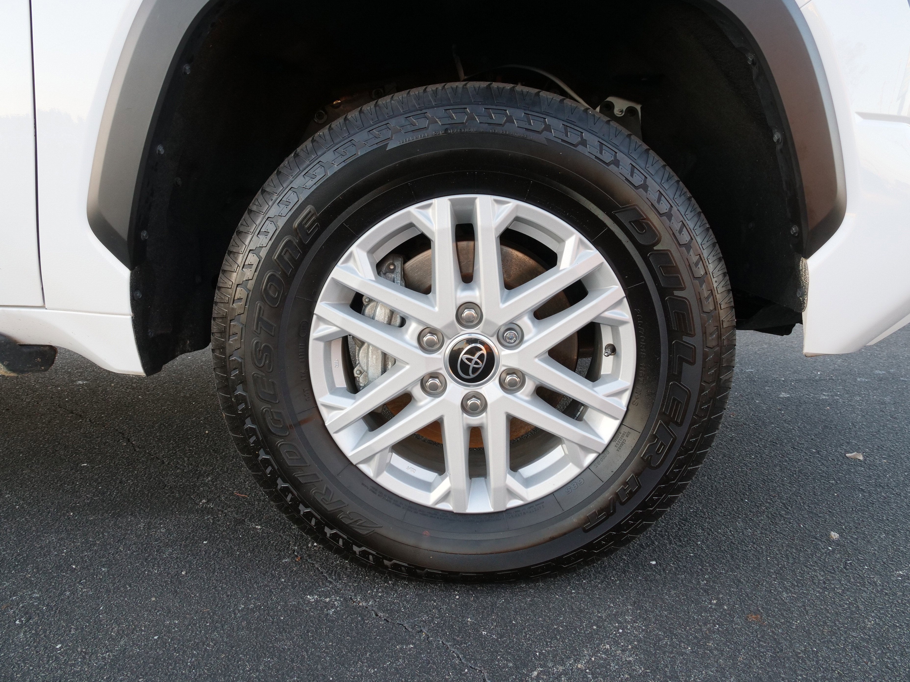 2024 Toyota Tundra 4WD SR5