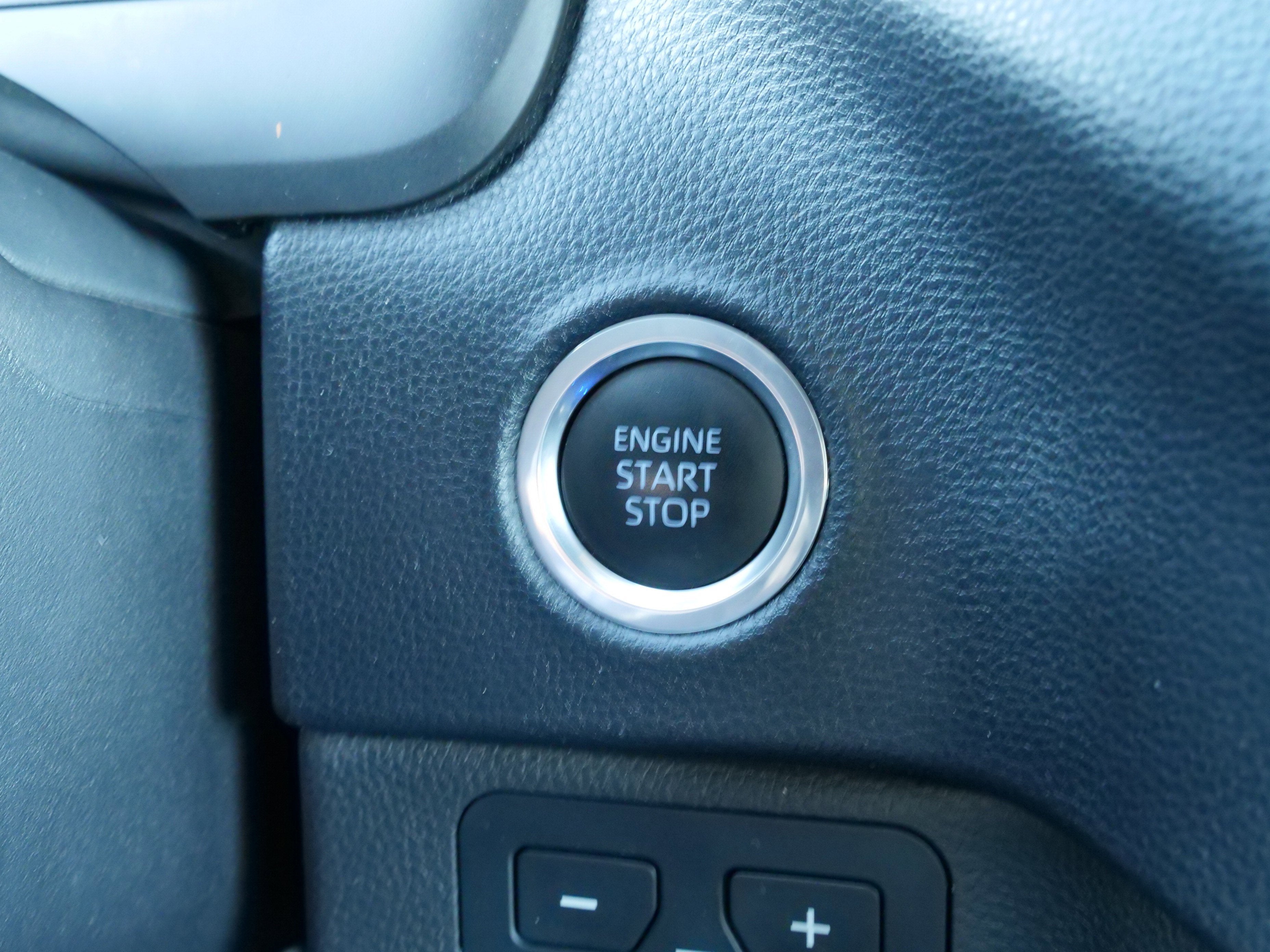 2024 Toyota Tundra 4WD SR5