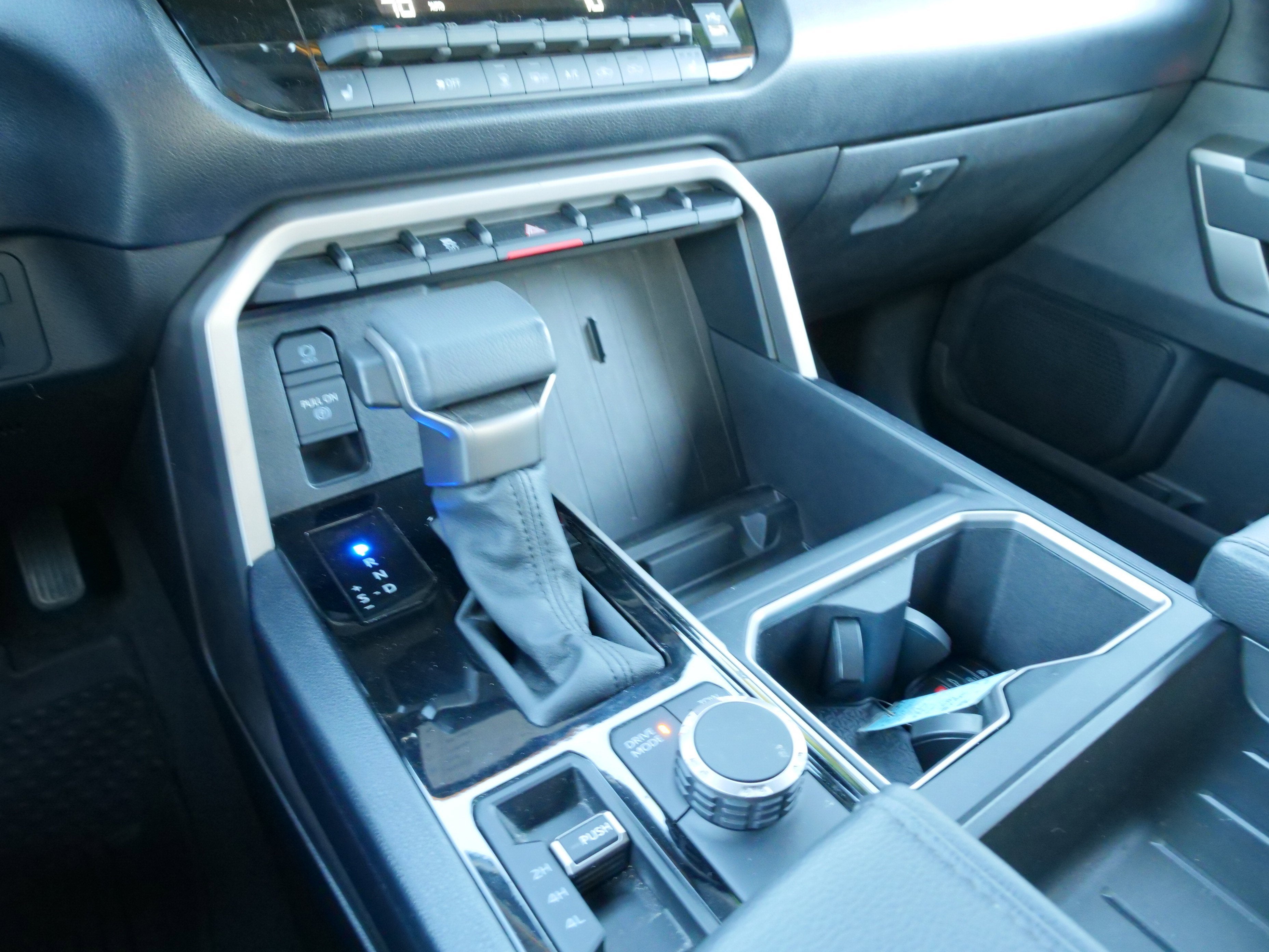 2024 Toyota Tundra 4WD SR5