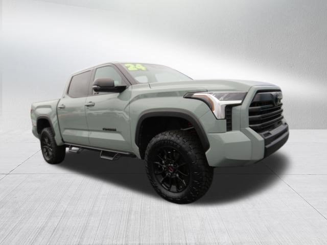2024 Toyota Tundra 4WD SR5