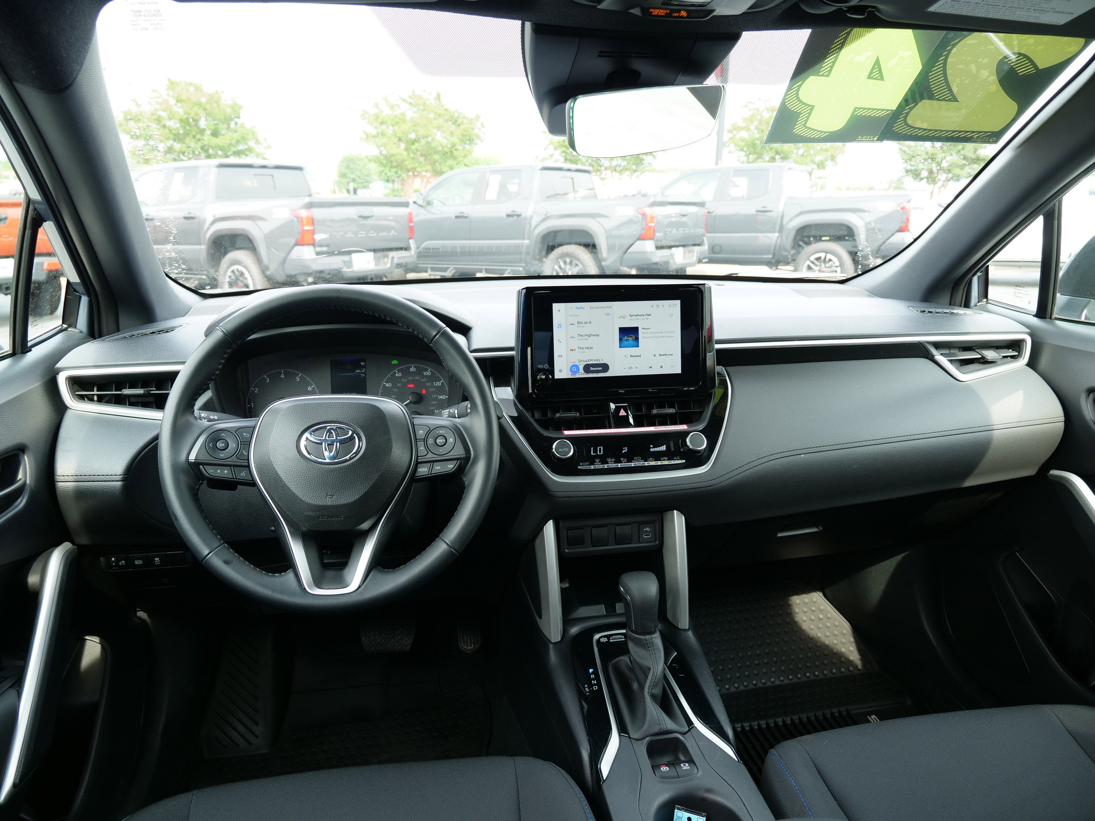2024 Toyota Corolla Cross Hybrid SE