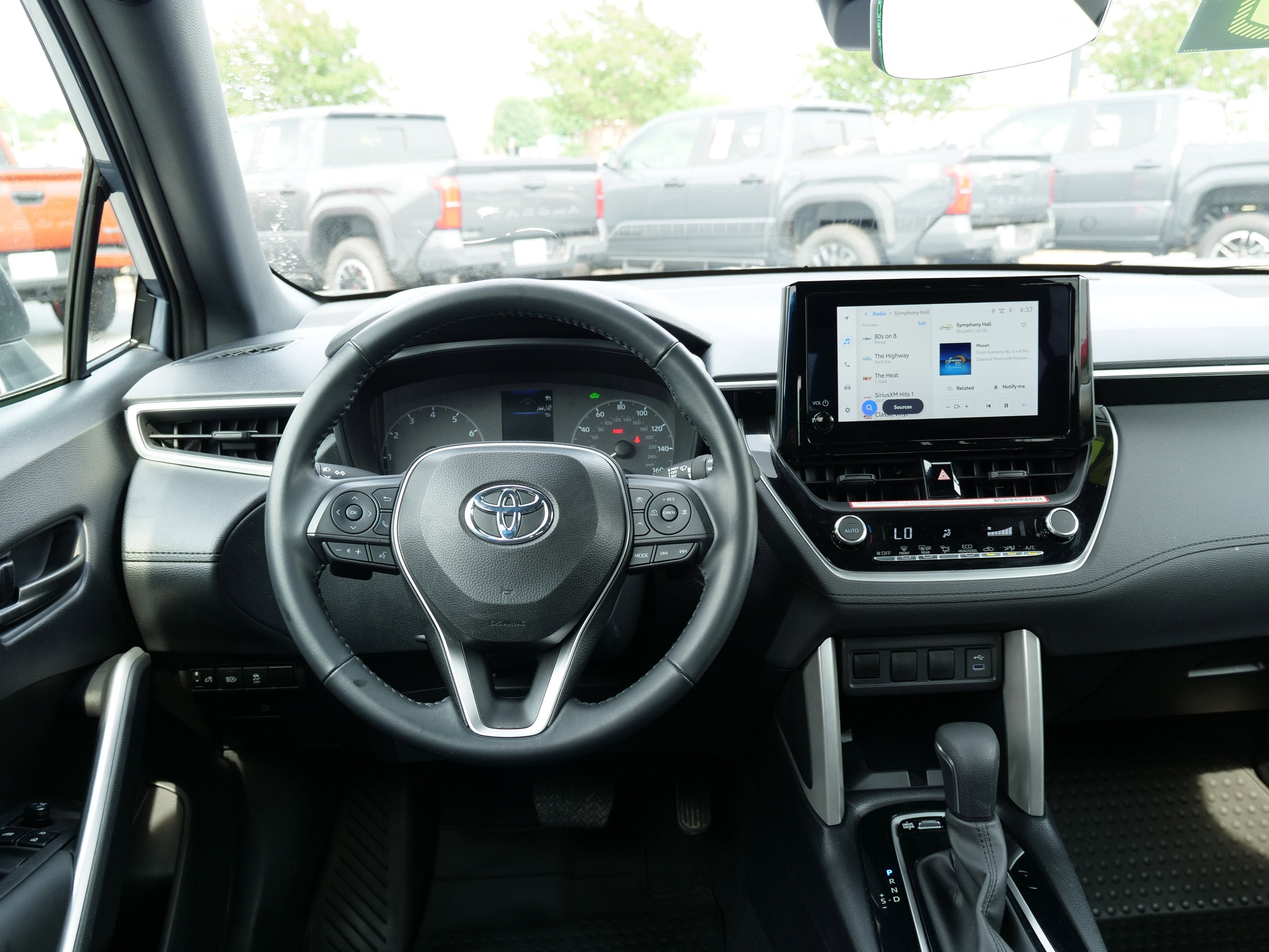 2024 Toyota Corolla Cross Hybrid SE