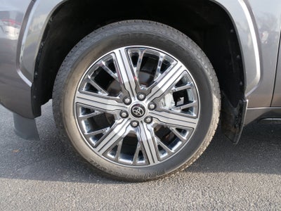 2024 Toyota Sequoia Capstone