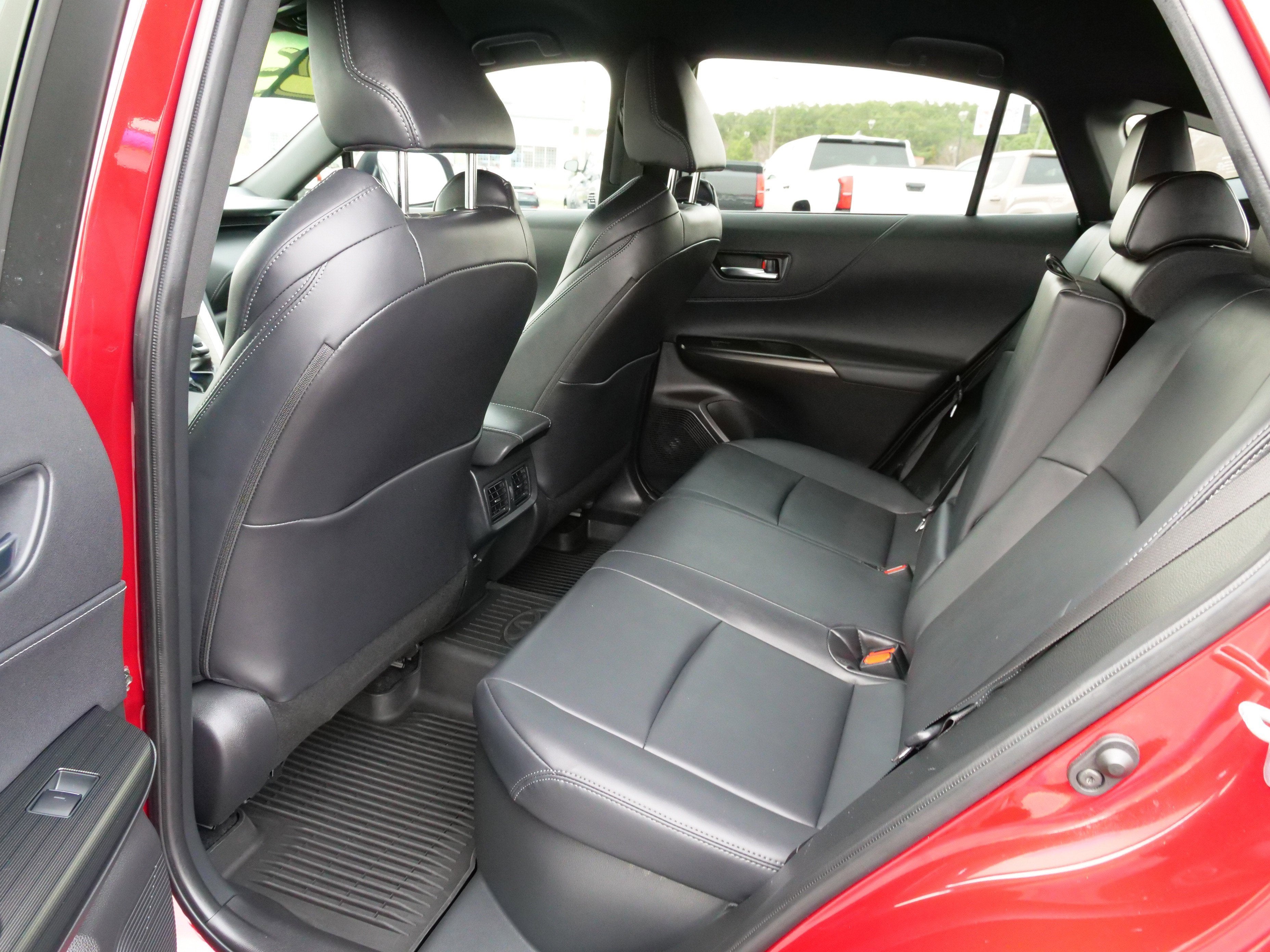 2023 Toyota Venza XLE