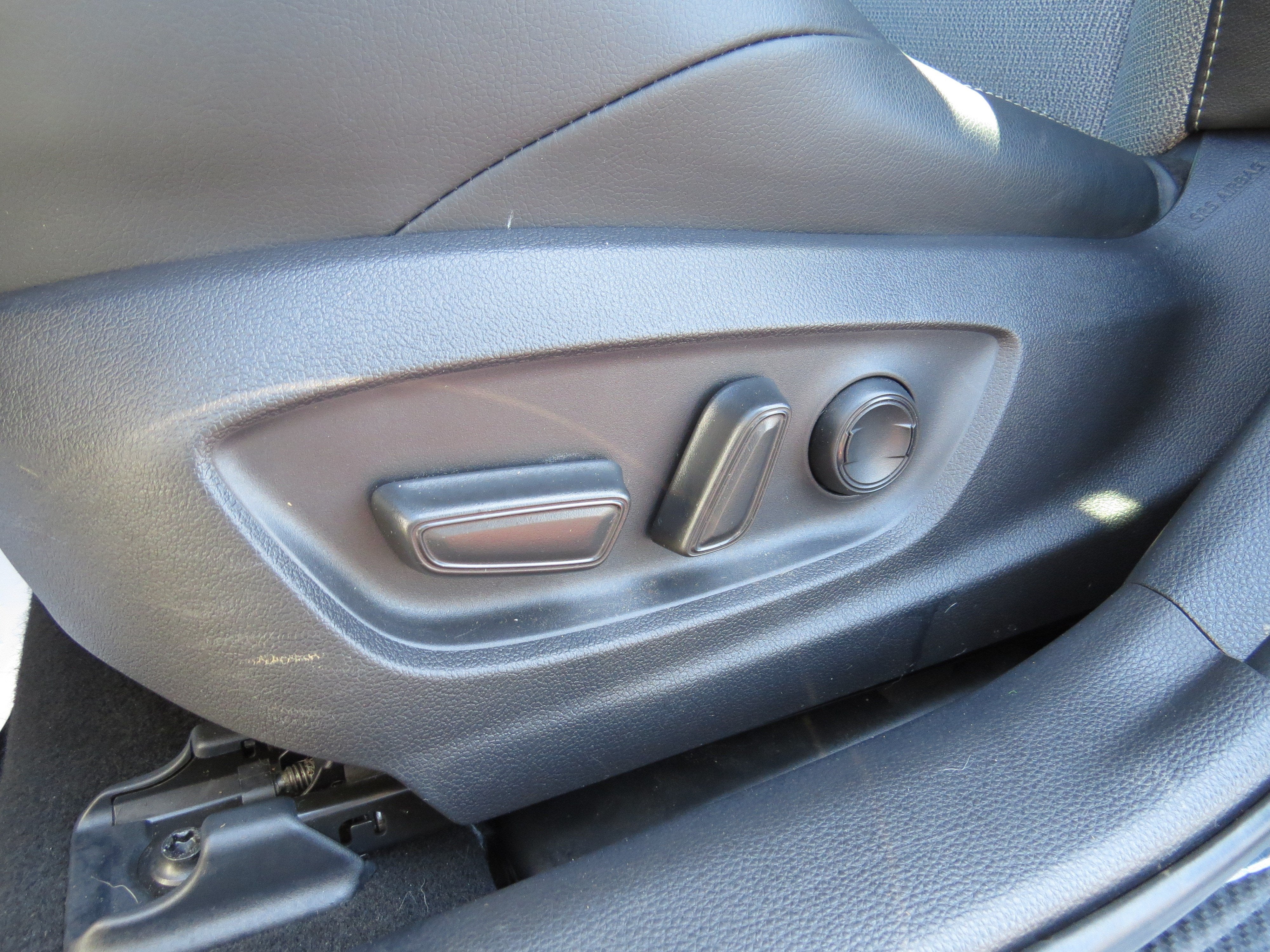 2025 Toyota Corolla Hatchback XSE