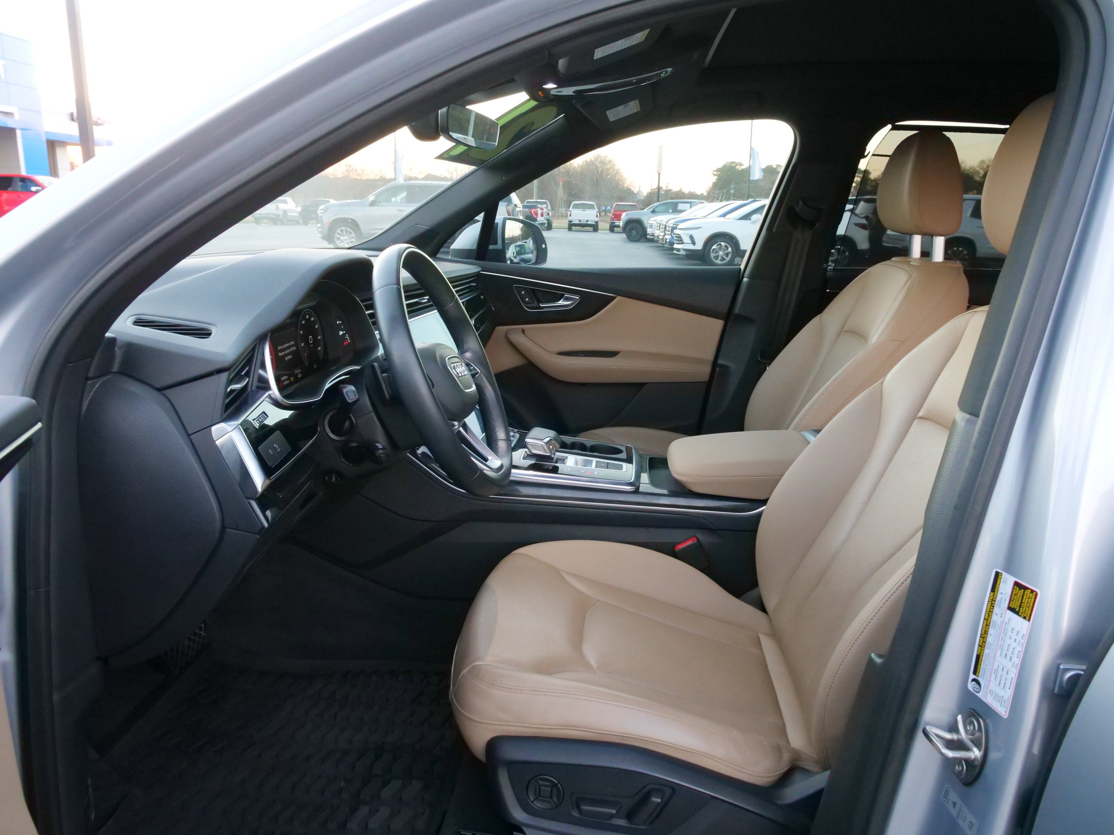 2021 Audi Q7 Premium Plus