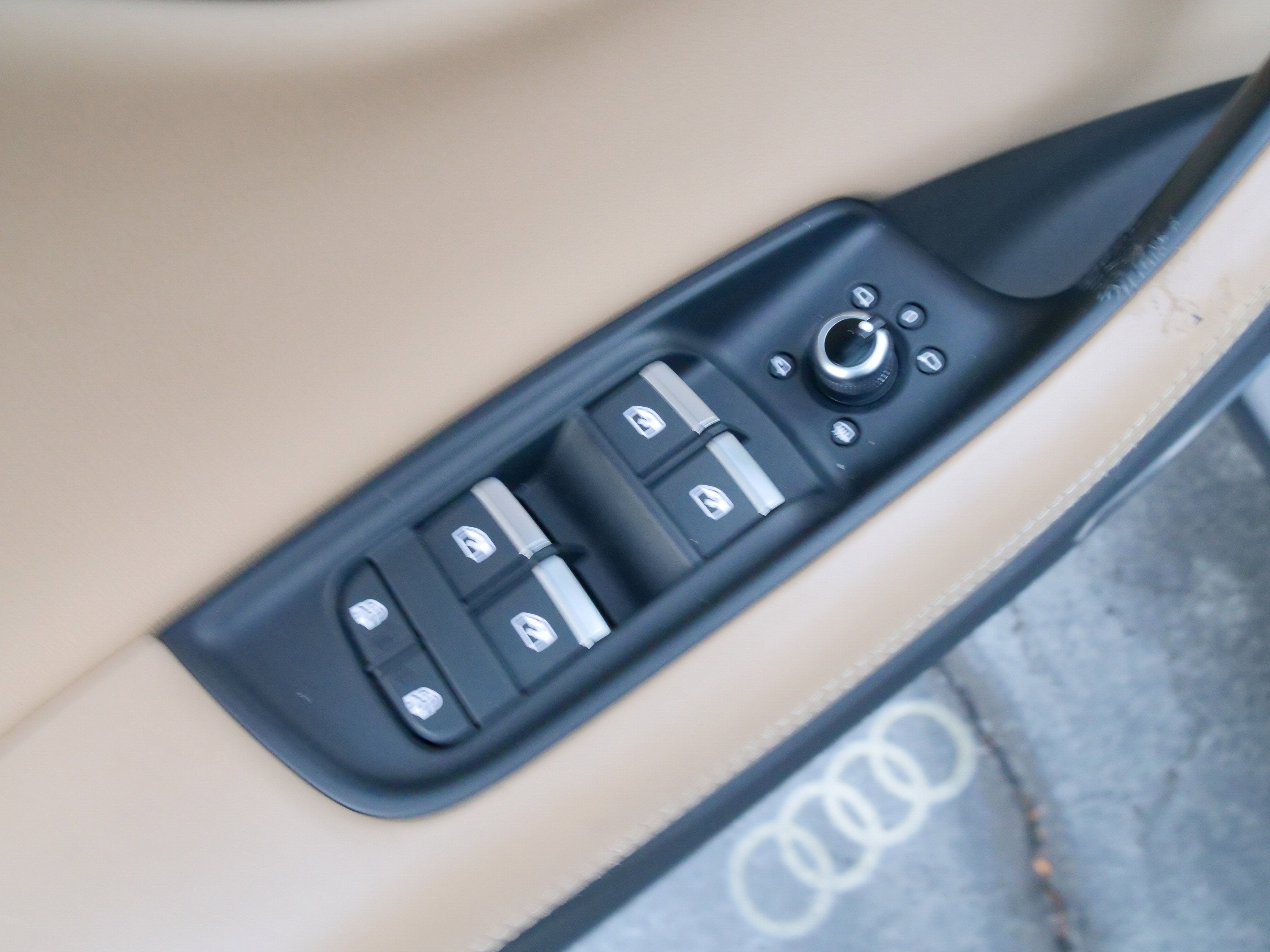 2021 Audi Q7 Premium Plus