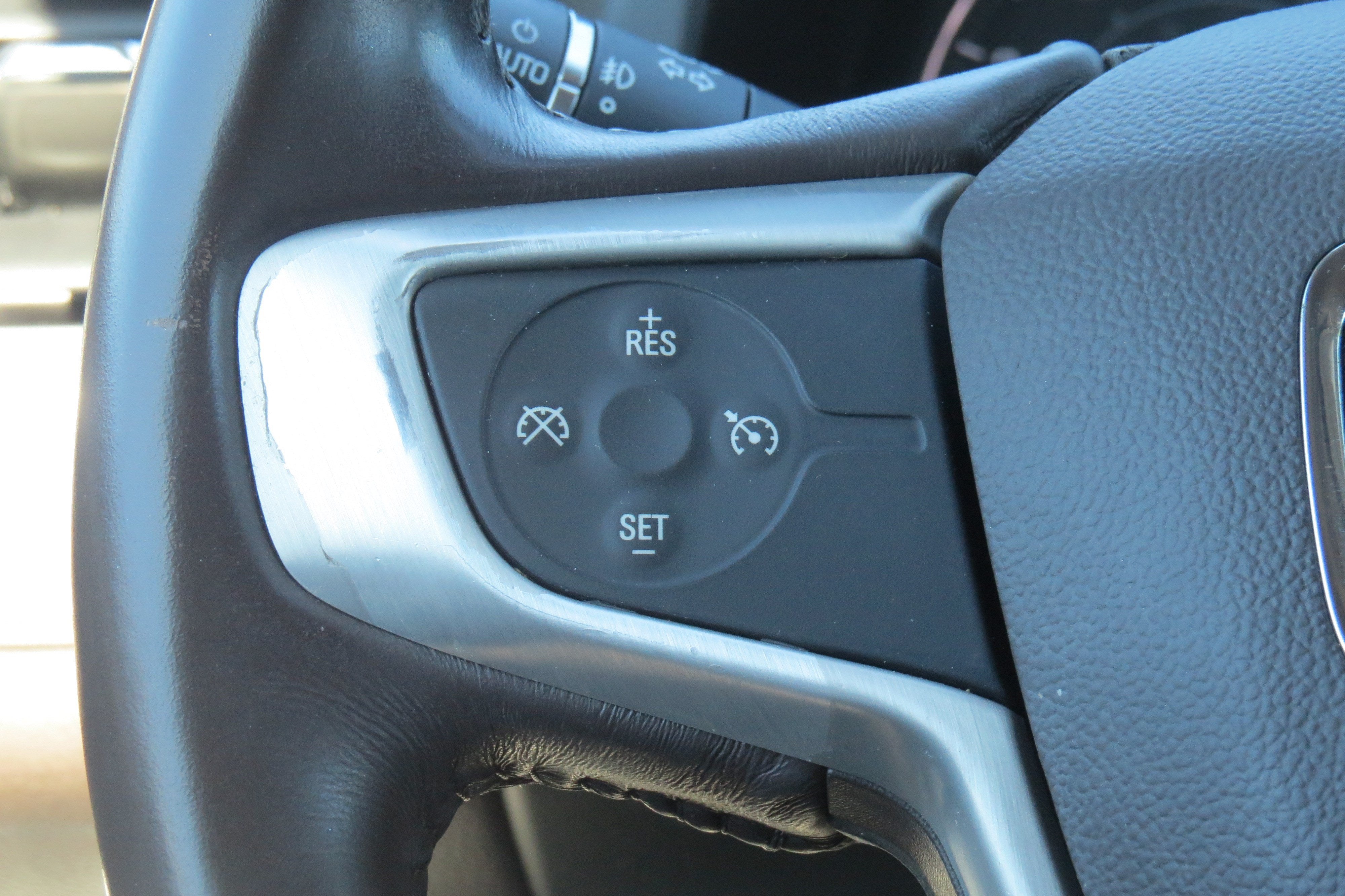 2017 GMC Acadia SLT AWD w/ 3rd Row