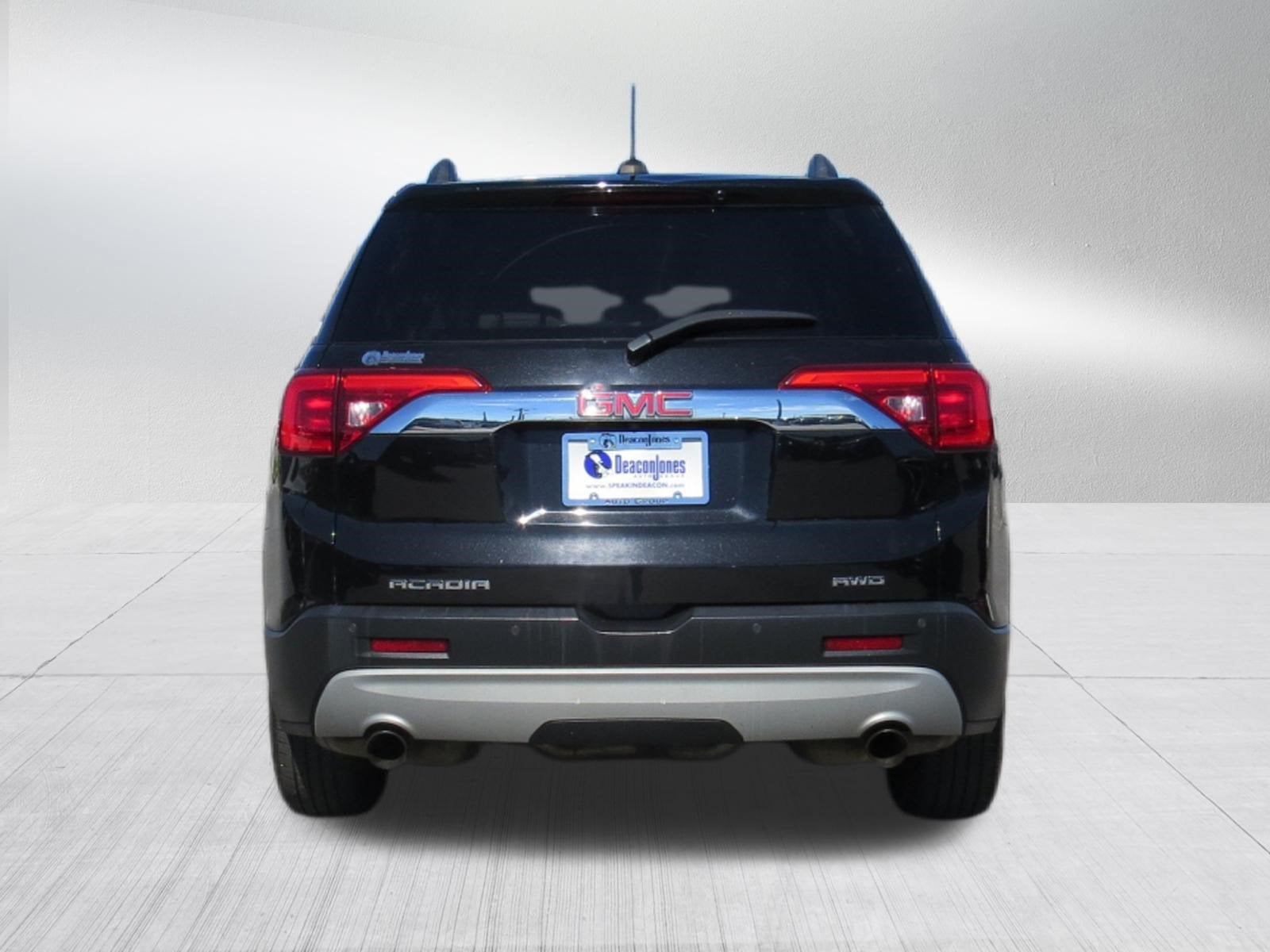 2017 GMC Acadia SLT AWD w/ 3rd Row