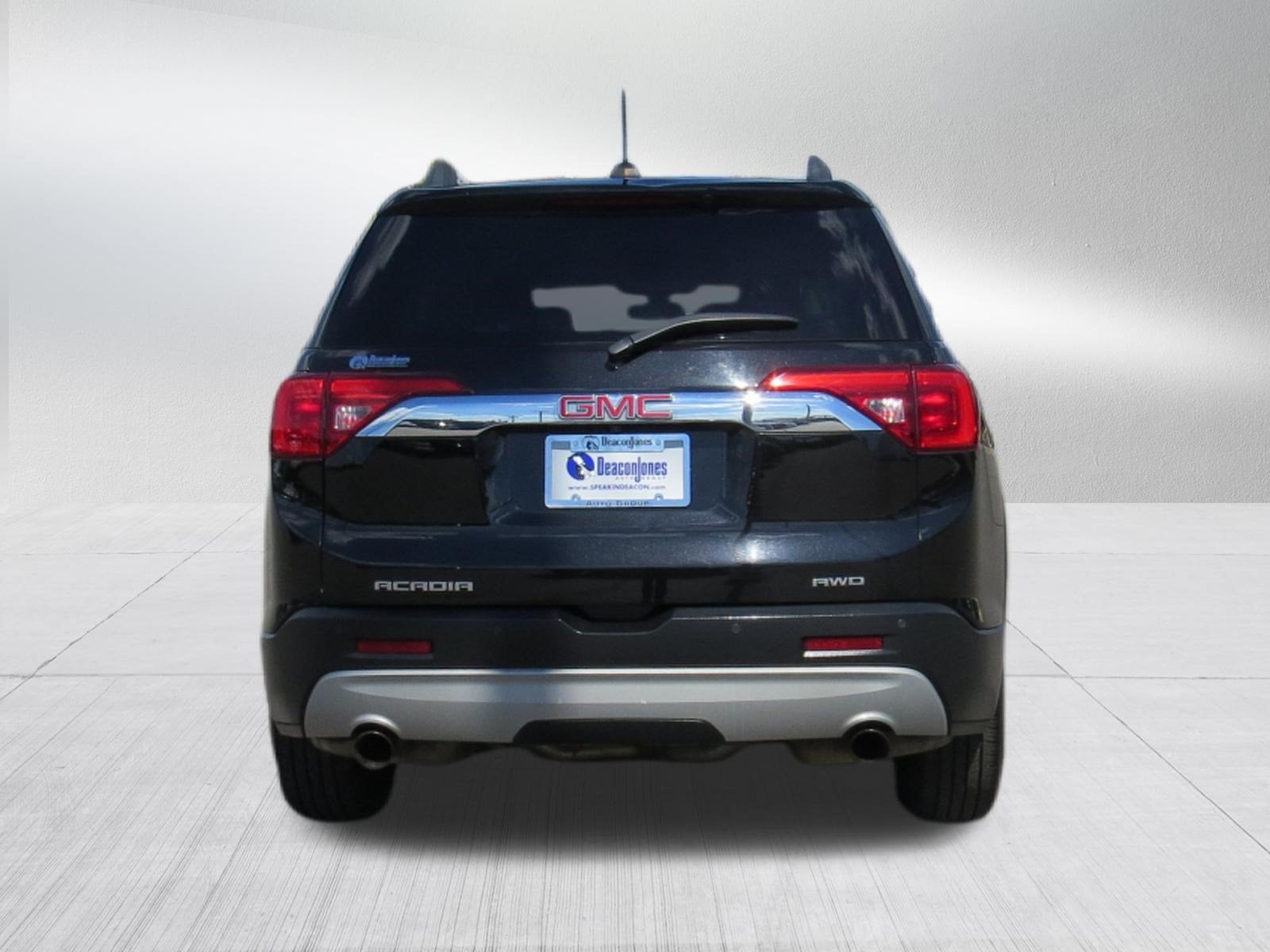 2017 GMC Acadia SLT AWD w/ 3rd Row
