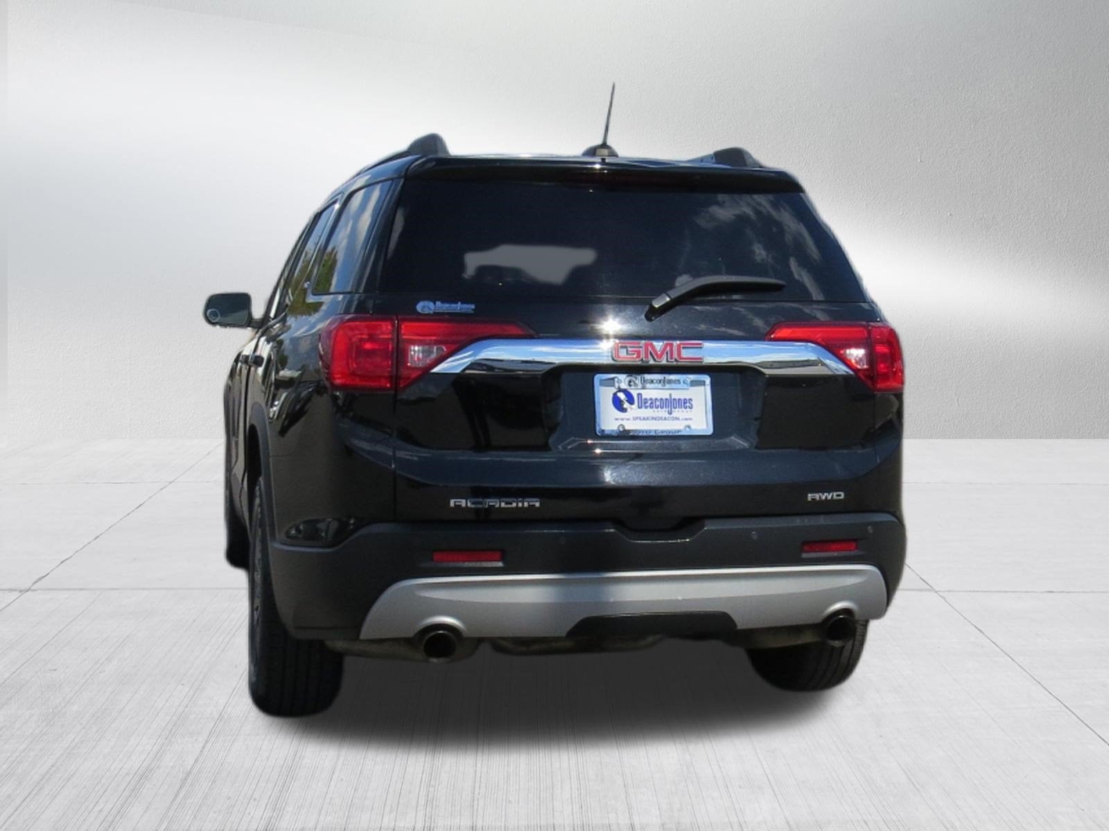 2017 GMC Acadia SLT AWD w/ 3rd Row