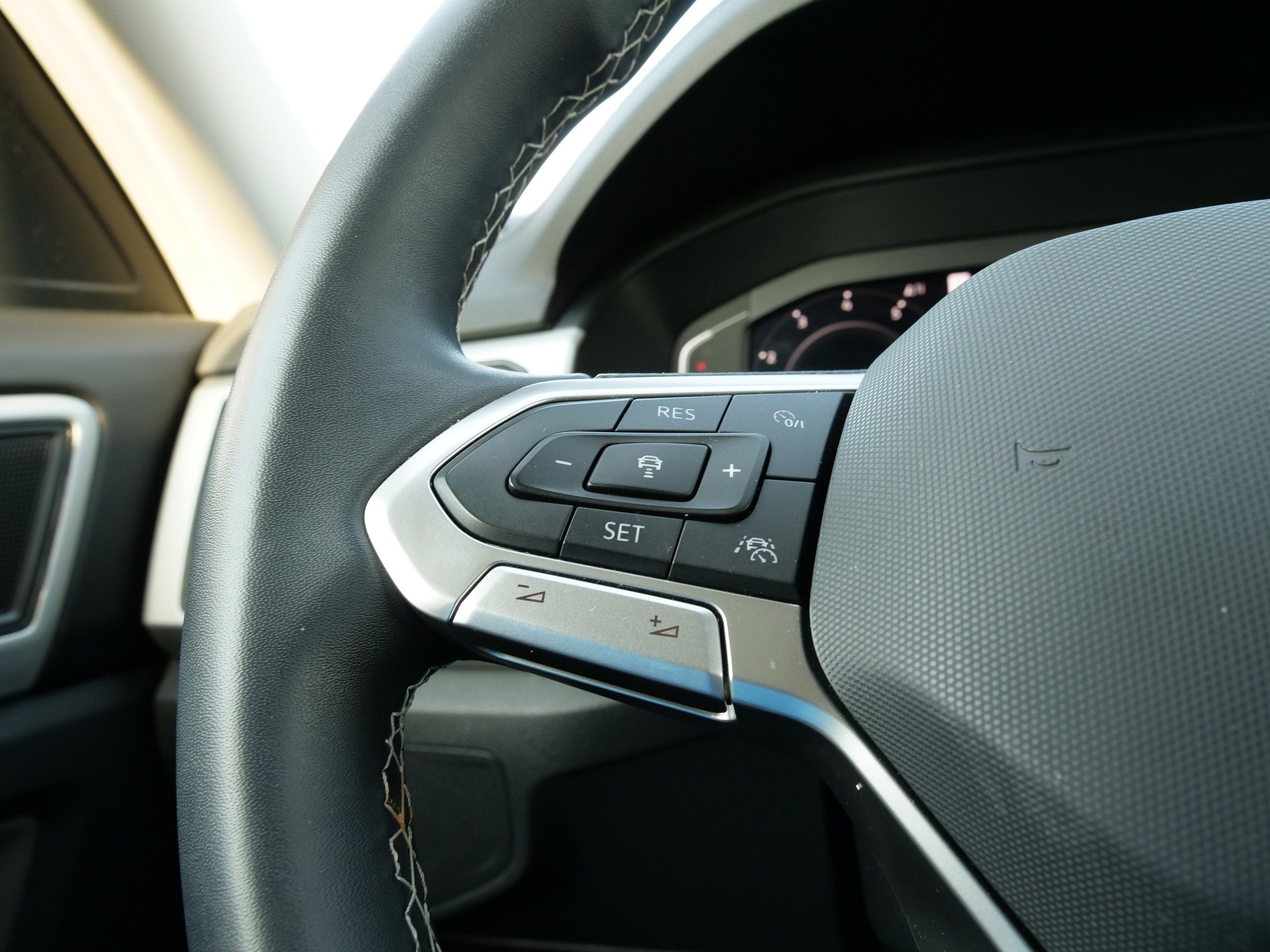 2022 Volkswagen Atlas 2.0T SEL