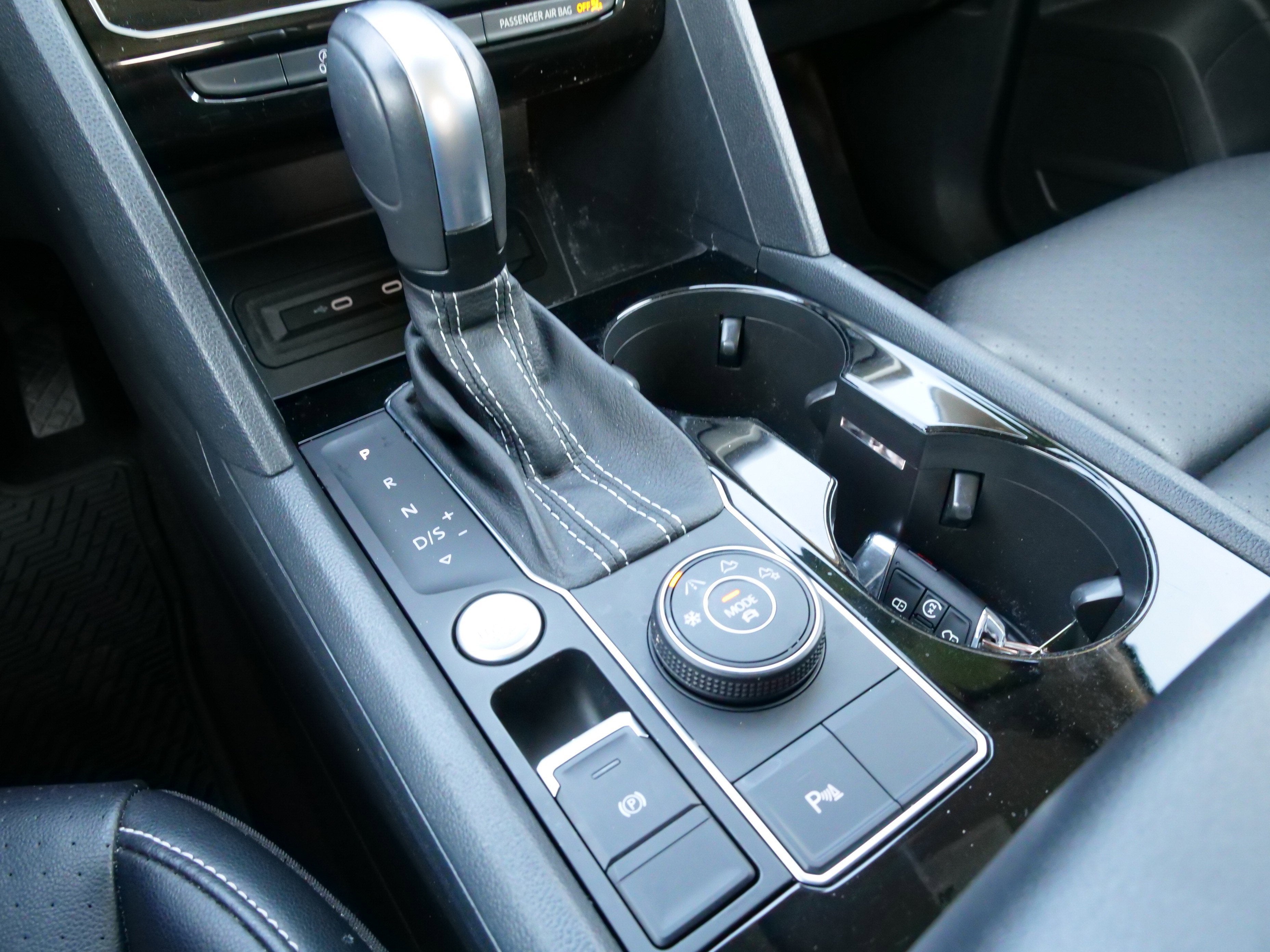 2022 Volkswagen Atlas 2.0T SEL