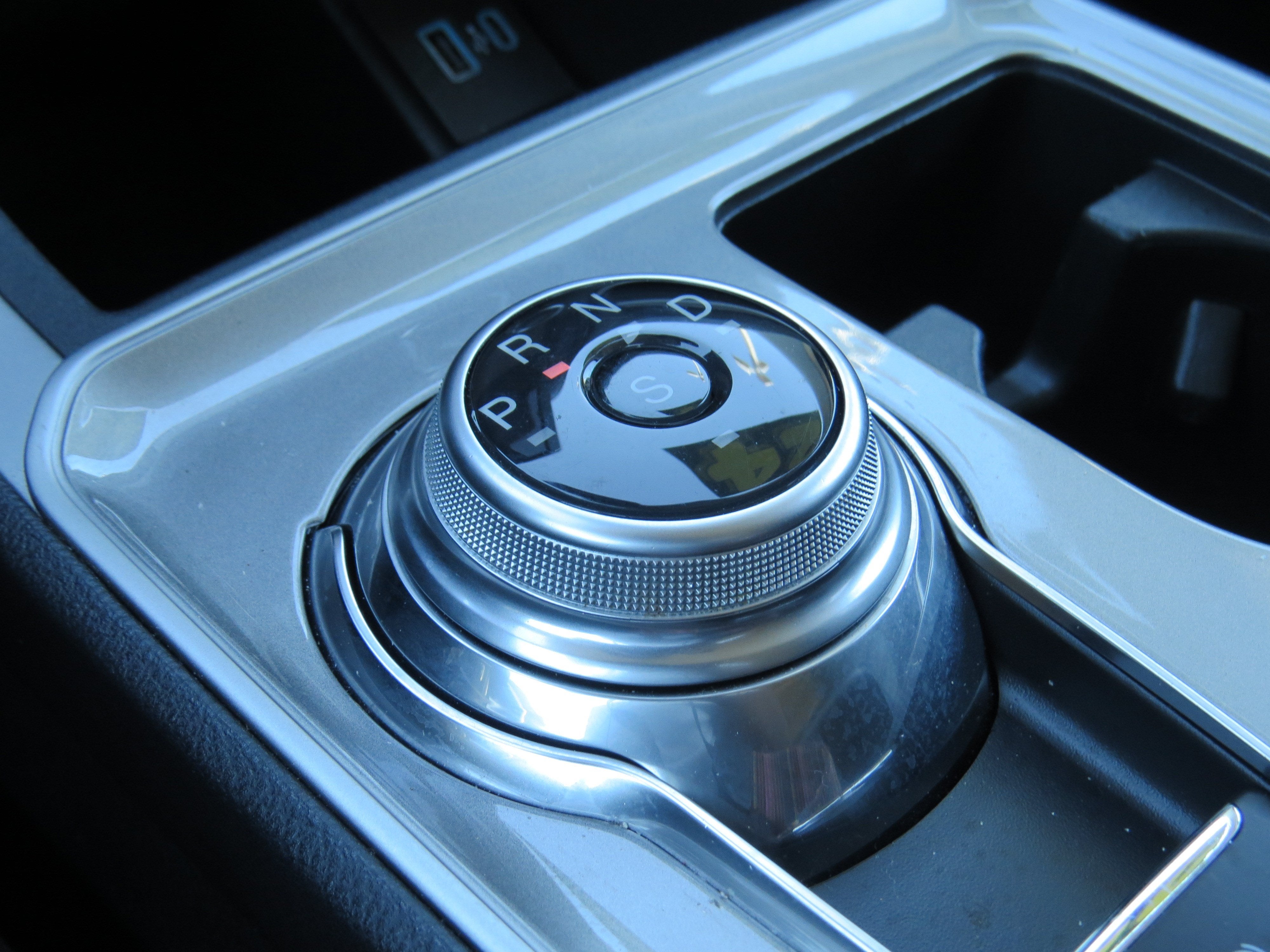 2024 Ford Edge SEL AWD w/ Convenience Pkg. & Panoramic Sunroof