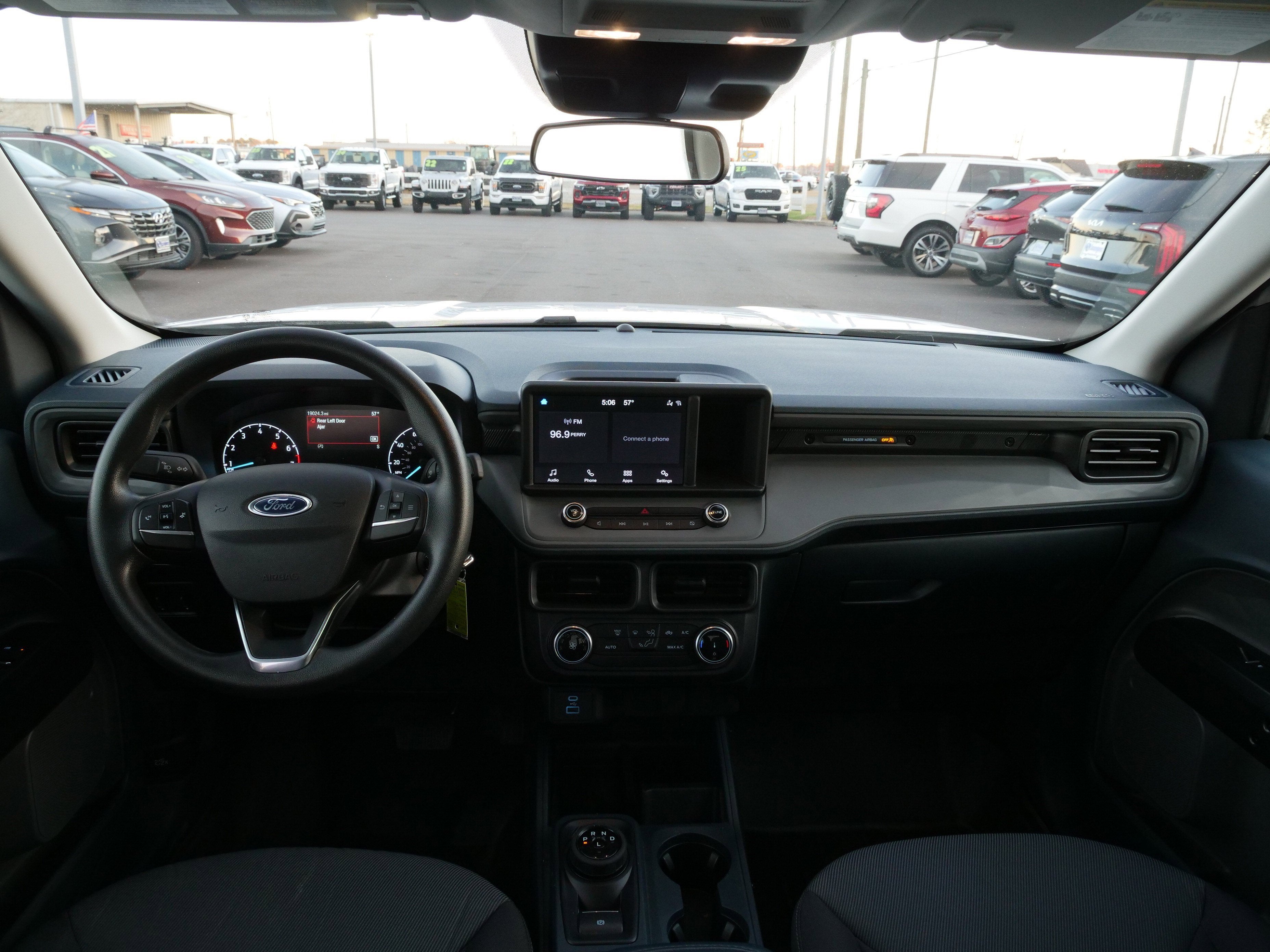 2022 Ford Maverick XL