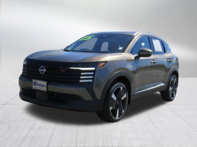 2025 Nissan Kicks SR AWD