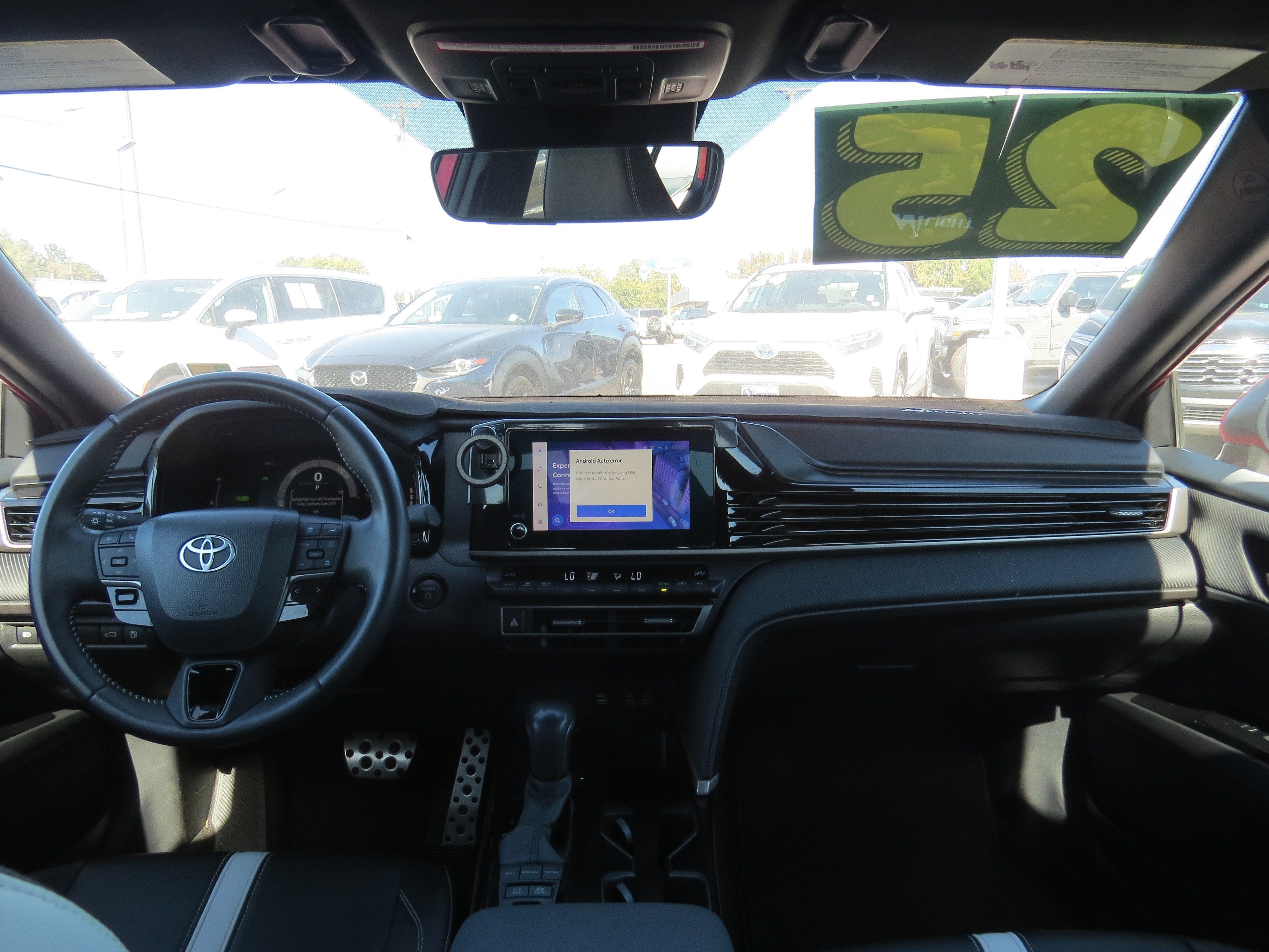 2025 Toyota Camry SE Hybrid w/ Convenience Package & Sunroof