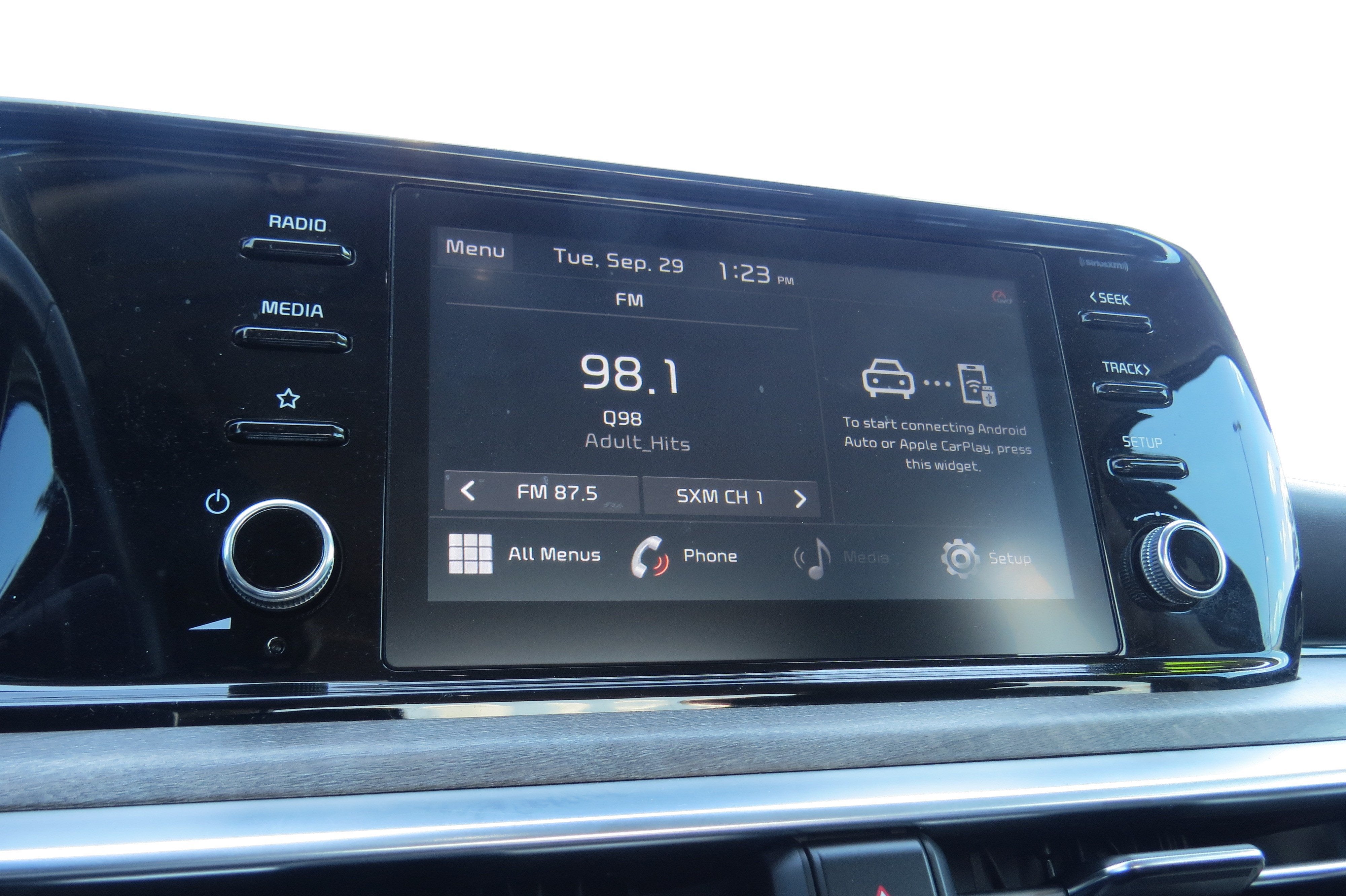 2021 Kia K5 EX w/ Nav & Panoramaic Sunroof