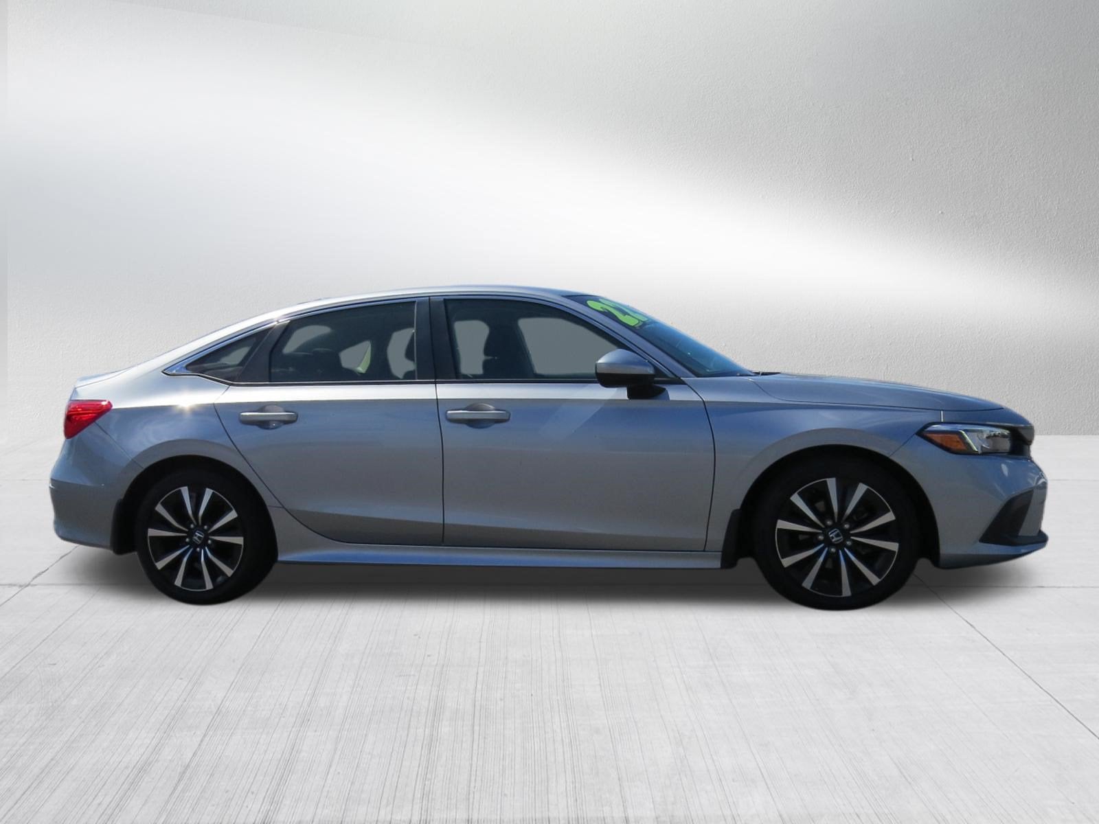 2022 Honda Civic Sedan EX w/ Sunroof