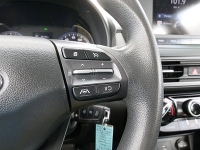 2023 Hyundai Kona SE