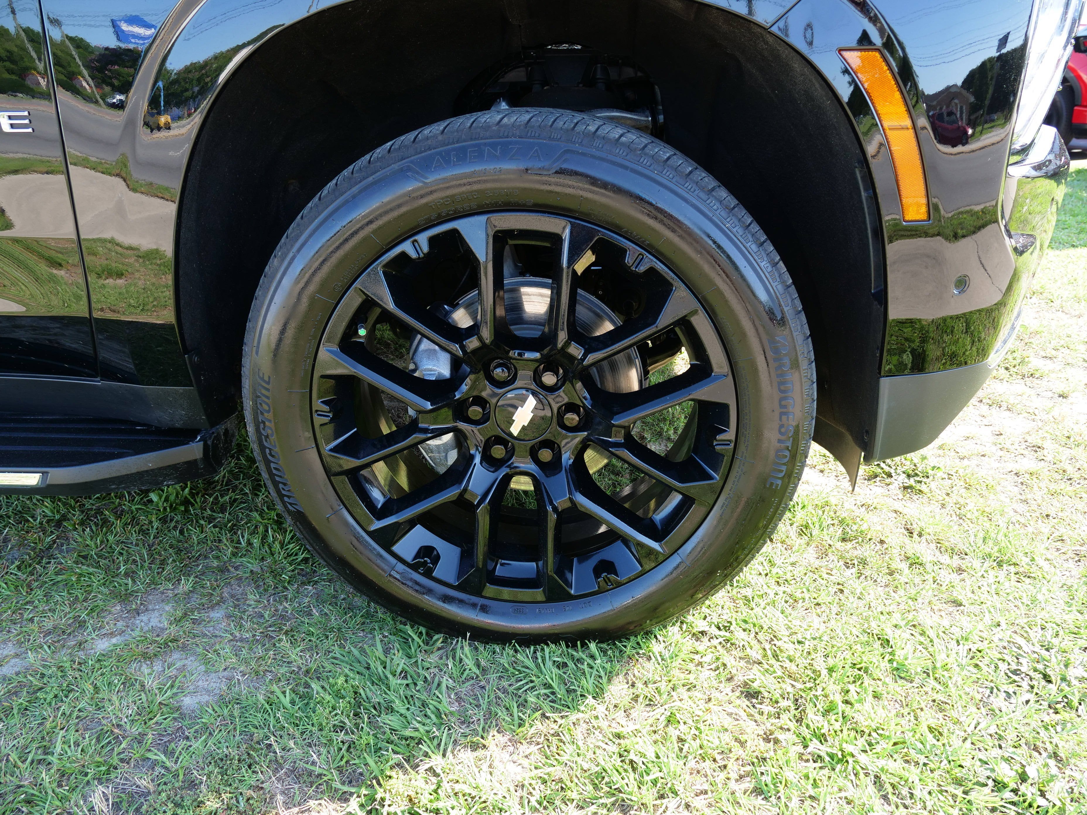2025 Chevrolet Tahoe LS