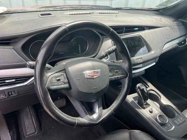 2022 Cadillac XT4 Premium Luxury