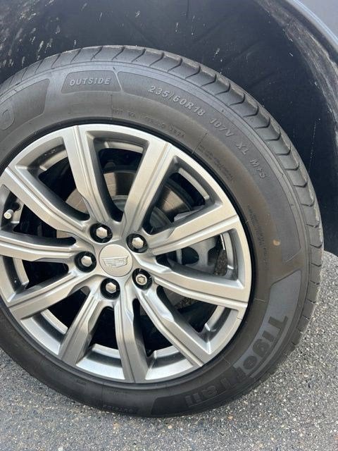 2022 Cadillac XT4 Premium Luxury