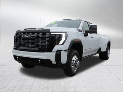 2026 GMC Sierra 3500 HD Denali Ultimate DRW