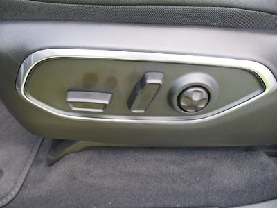 2025 Jeep Wagoneer Base