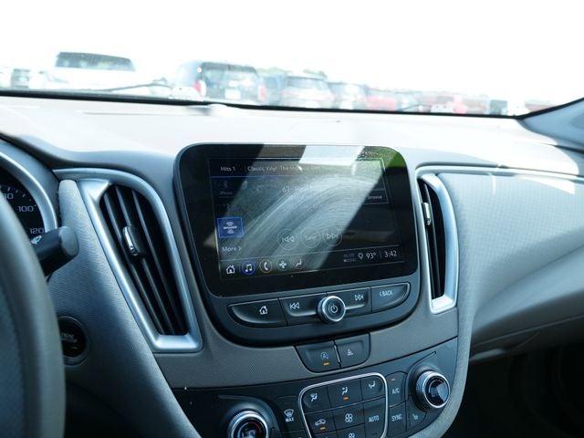 2024 Chevrolet Malibu 1LT - Photo 23