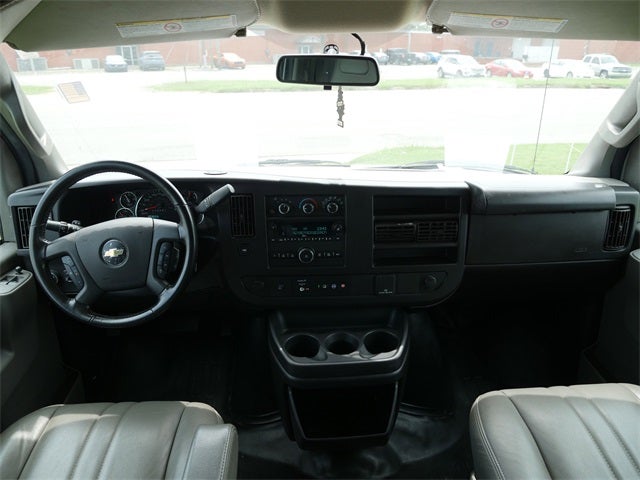 2022 Chevrolet Express 2500 Work Van Cargo