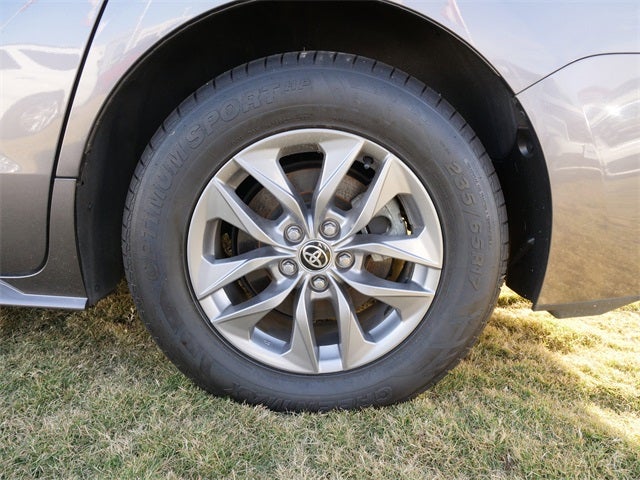 2021 Toyota Sienna XLE 8 Passenger