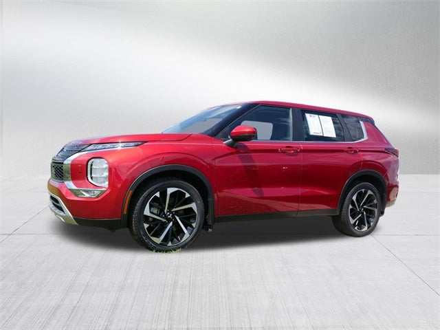 2023 Mitsubishi Outlander SE